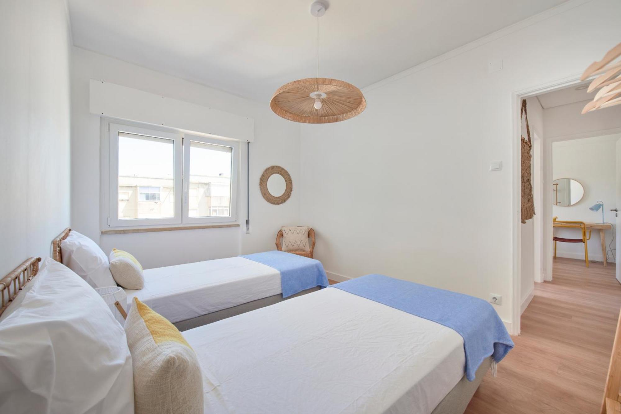 Sunset Bay View, Renovated Apt, By Timecooler Apartment Setubal