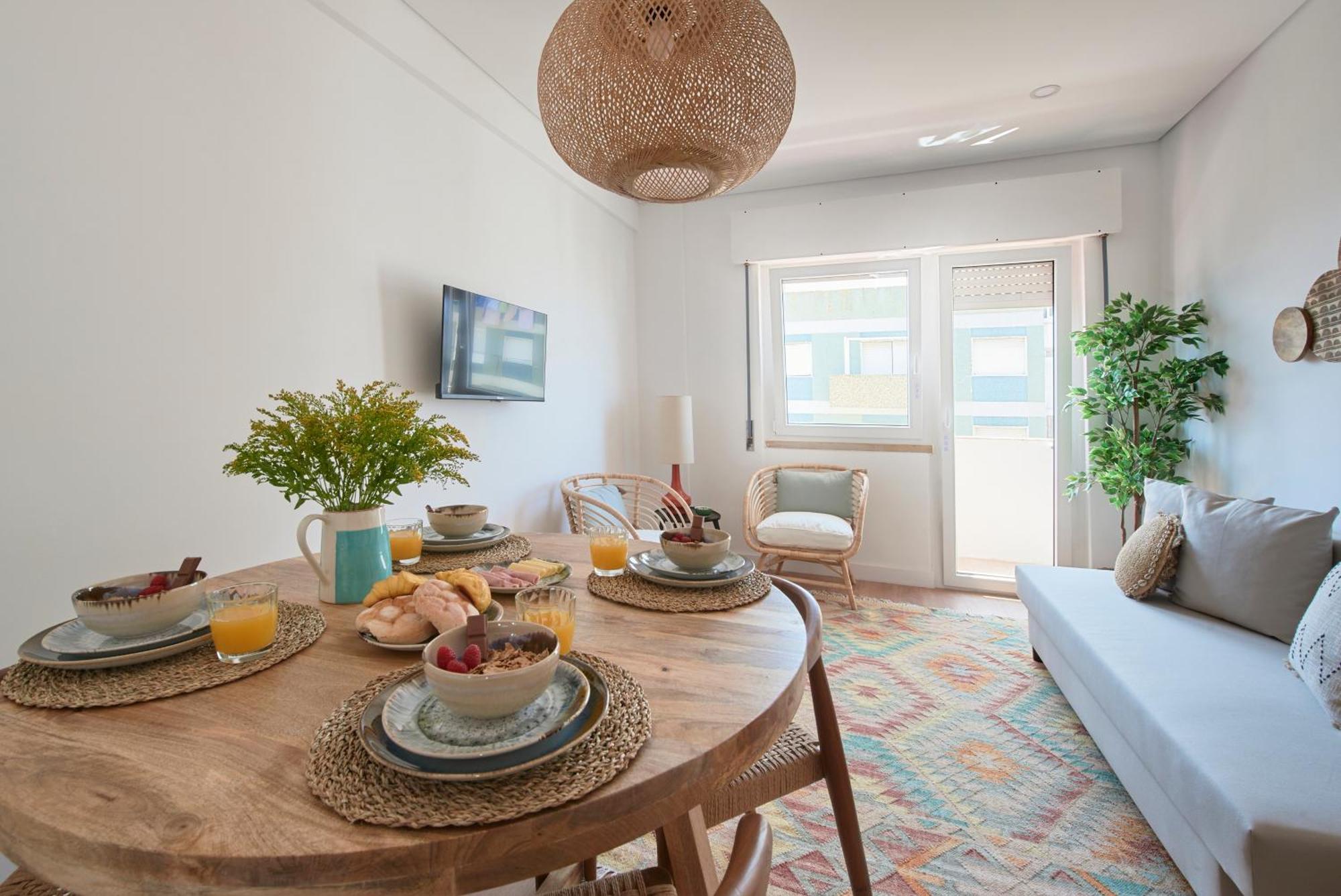 Apartment Sunset Bay View, Renovated Apt, By Timecooler Setubal