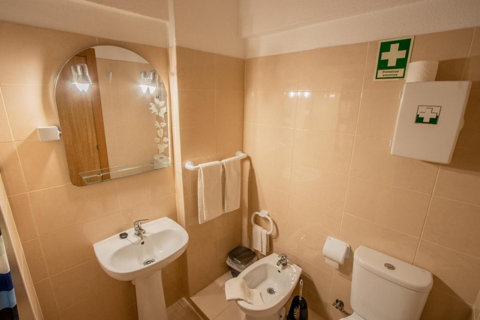 Guest house Colmeia- Local *