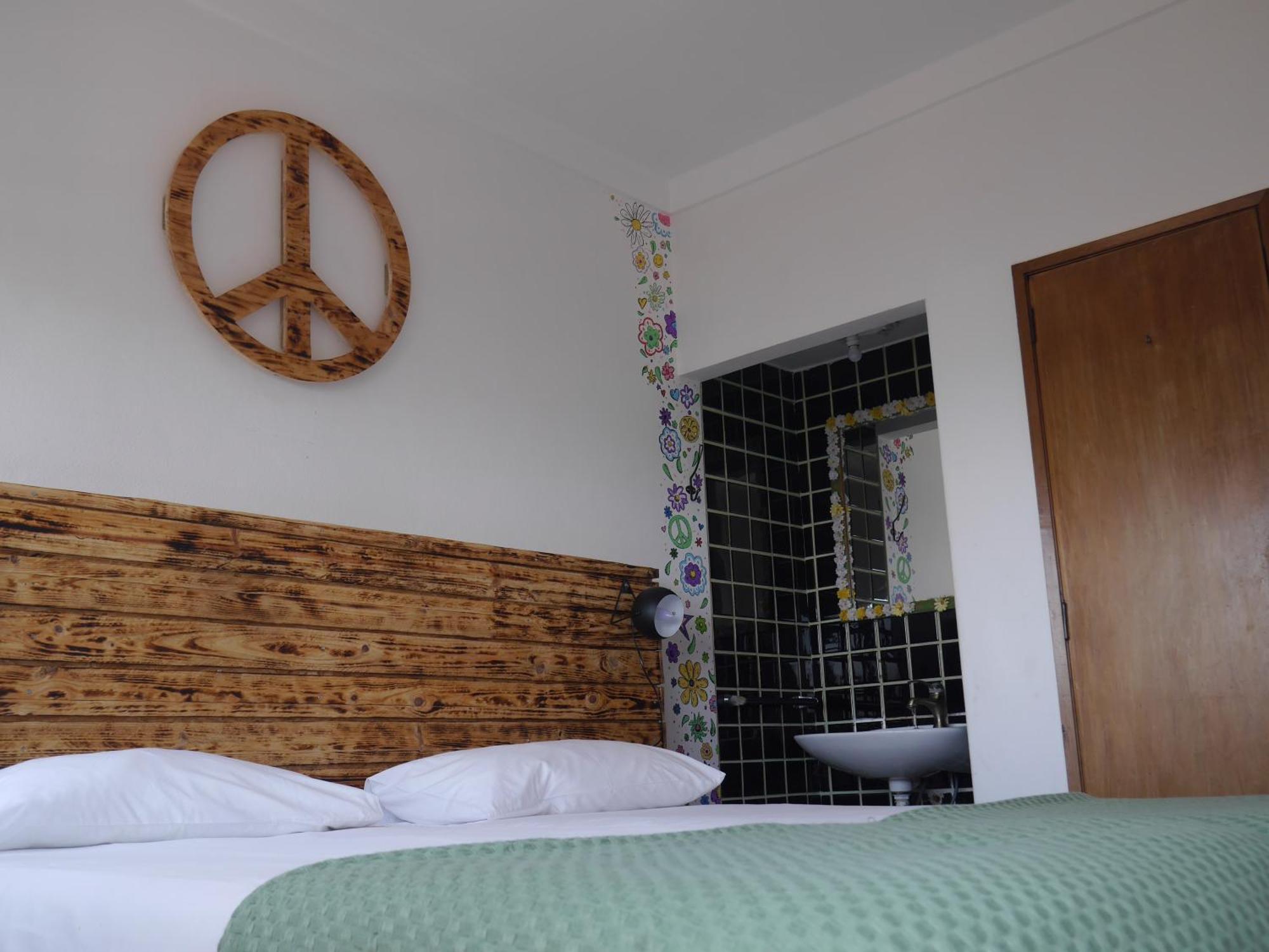 Hostel & Surfcamp 55 *
