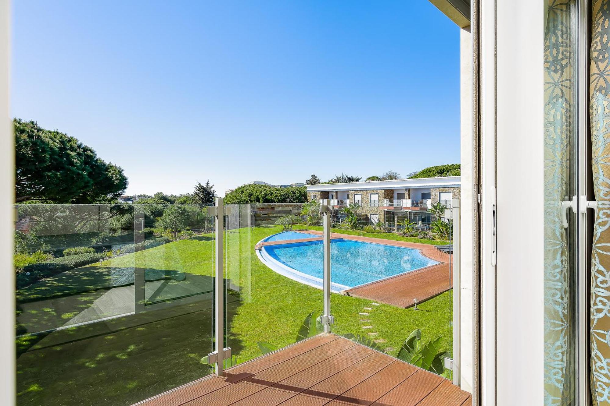 Belharucas, 400 Meters From Appartement *