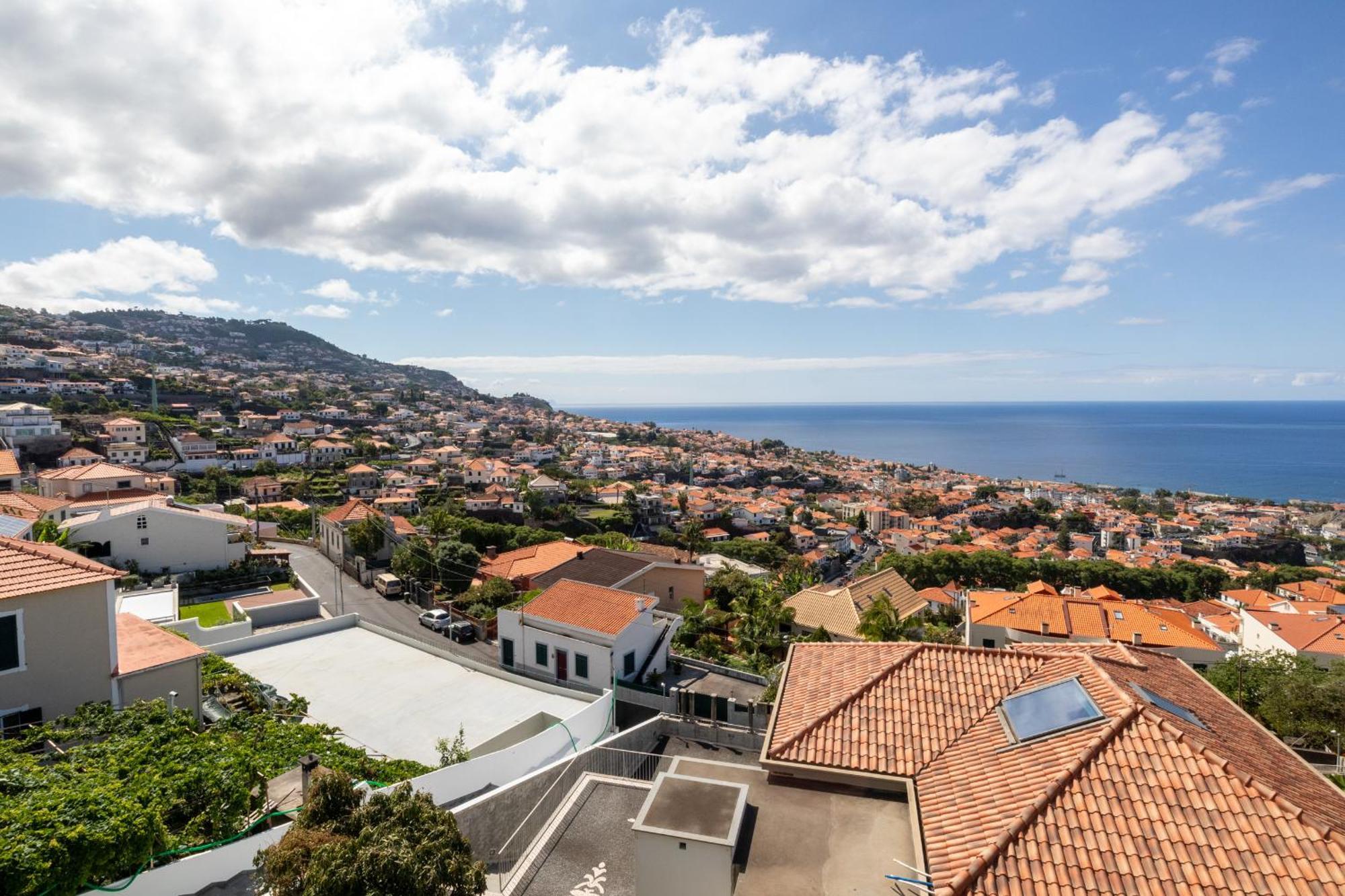 Atlantico Azul * Funchal (Madeira)