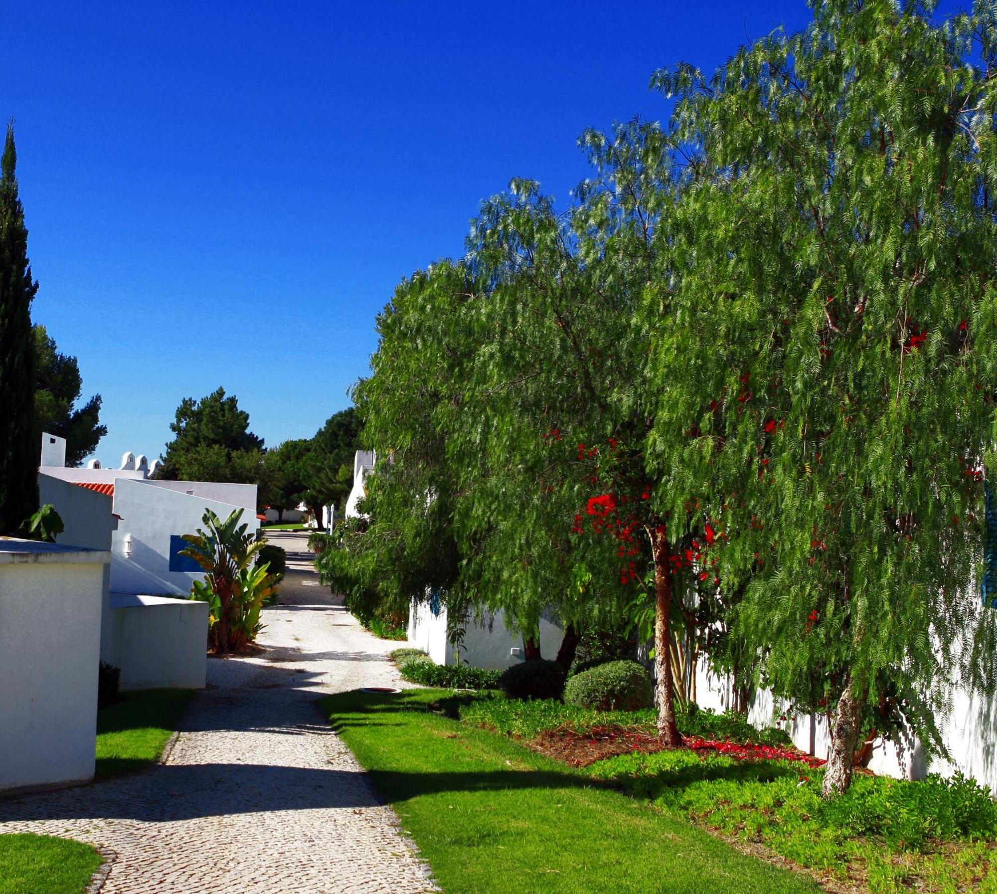 Aldeamento Turistico Da Prainha Holiday park 3*