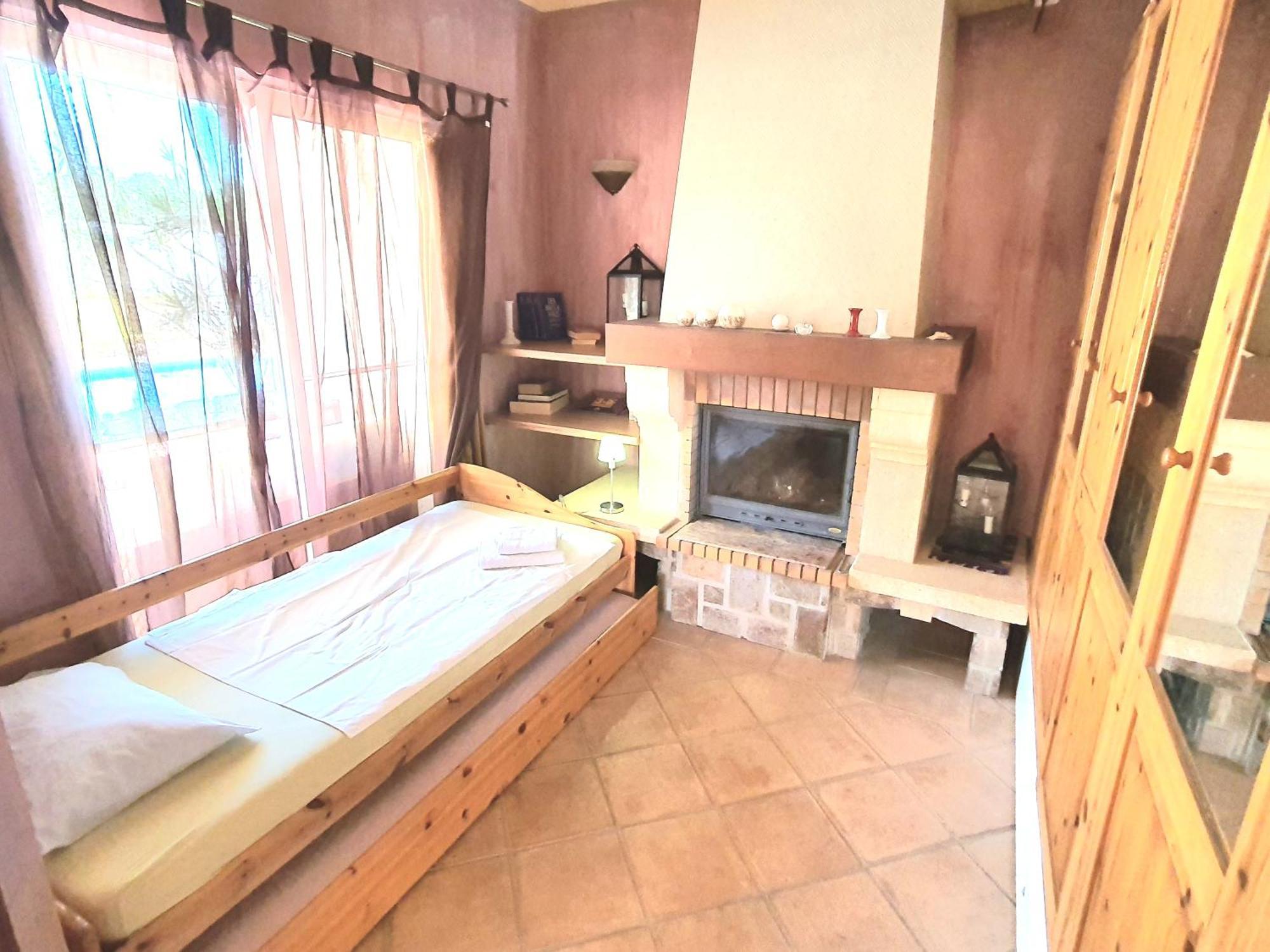 Villa Oceanfront - 8 Rooms, 2 Kitchens With Pool, Billiard Table And Beach-volleyball Court