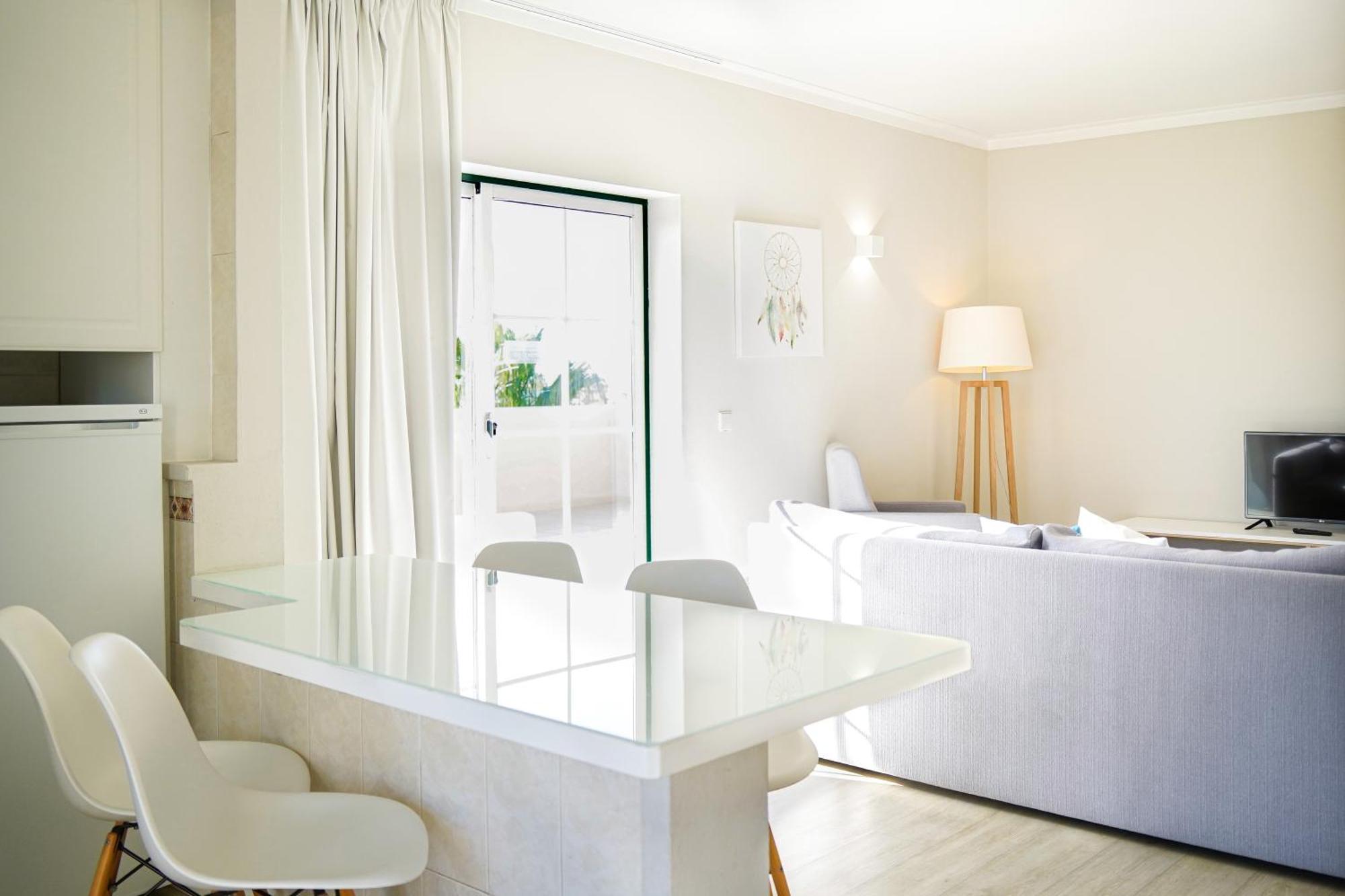 Vitors Plaza 4*