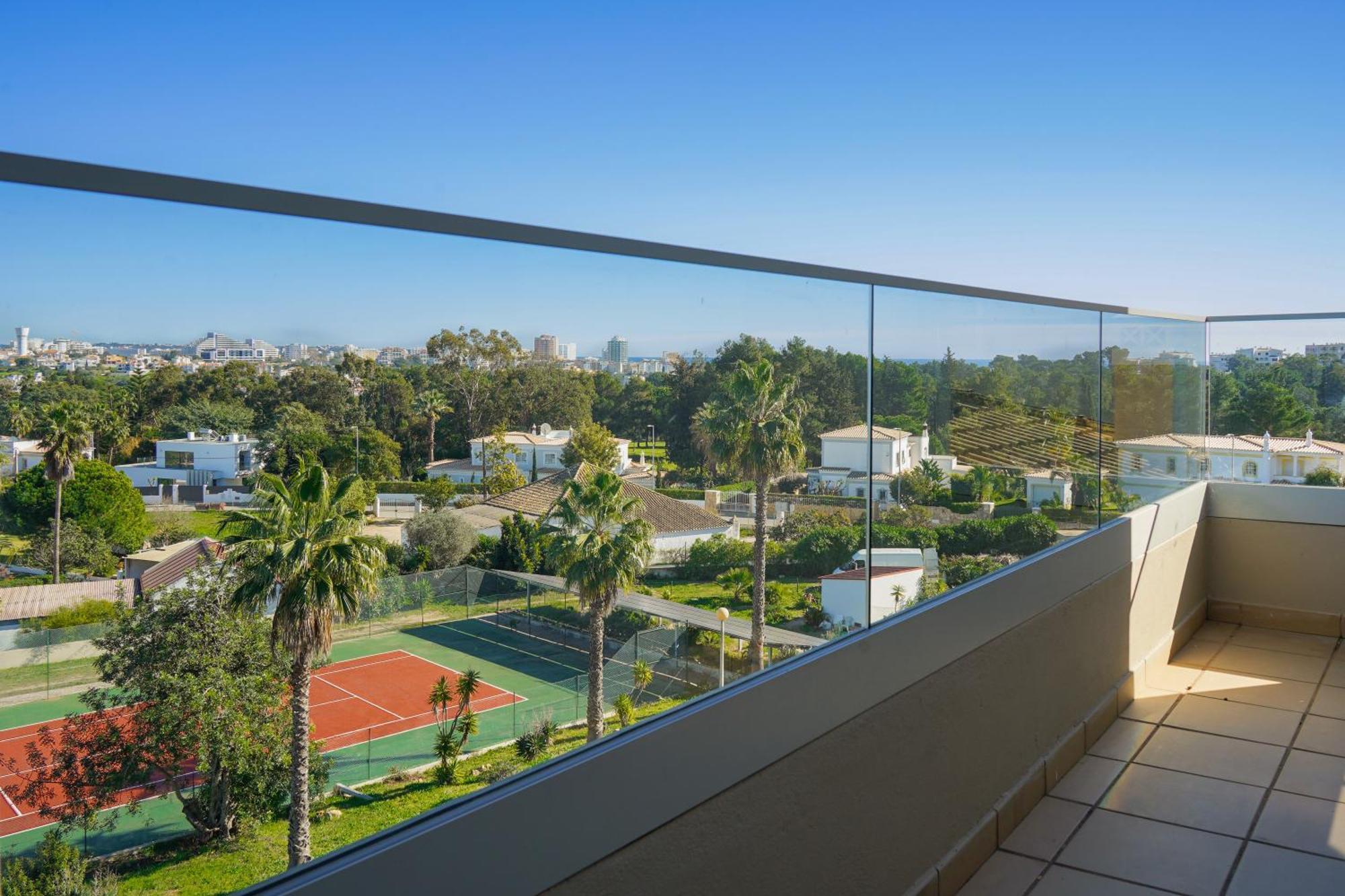 Vitors Plaza Aparthotel Portimao