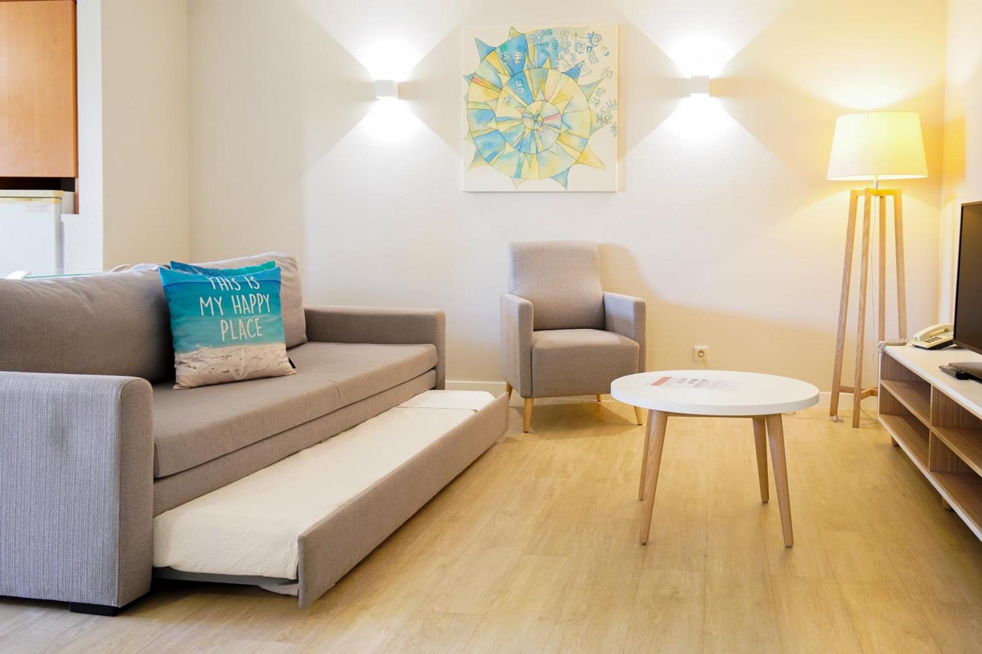 Vitors Plaza Aparthotel