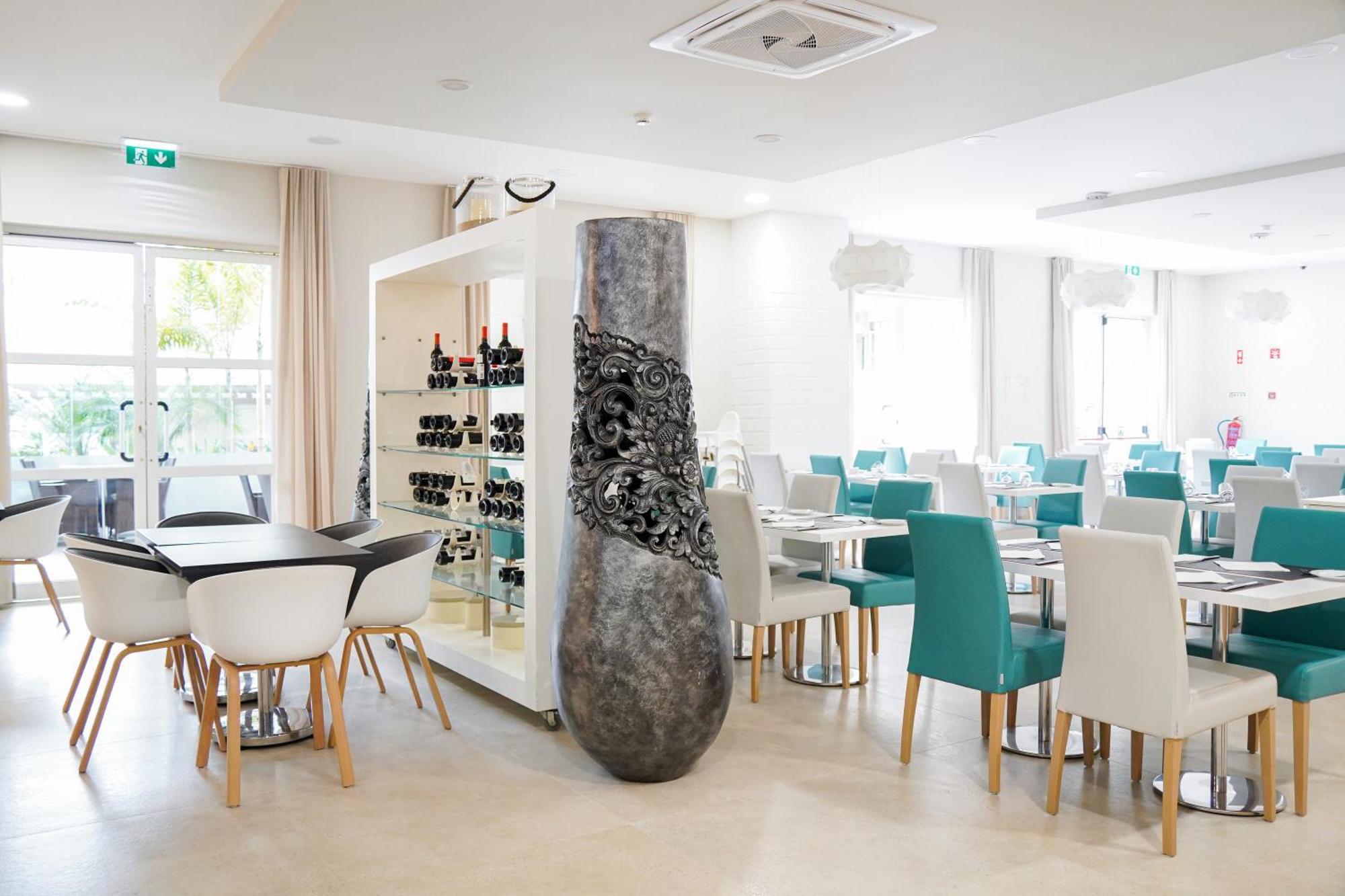 Vitors Plaza Aparthotel Portimao