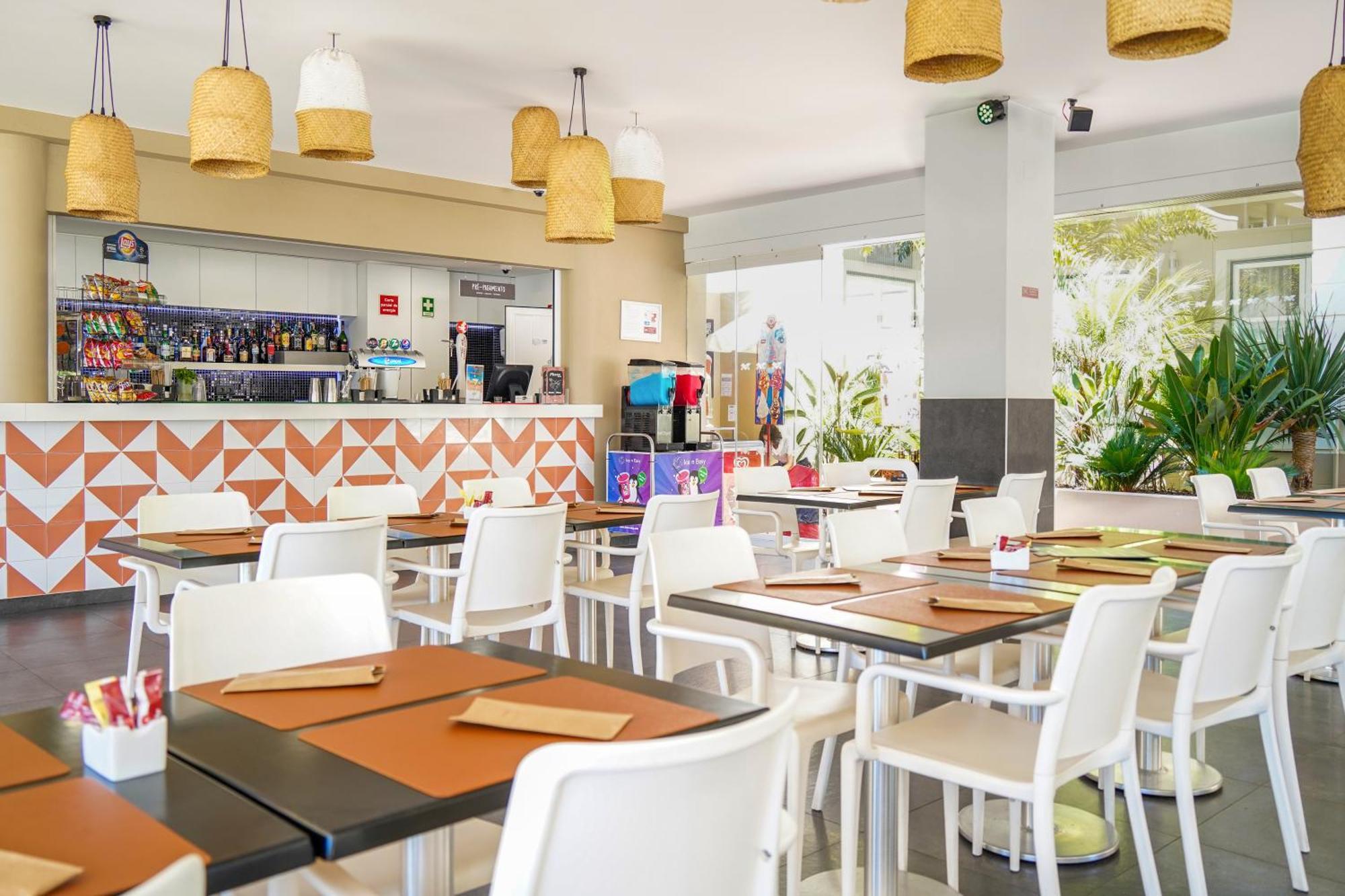 Vitors Plaza Aparthotel