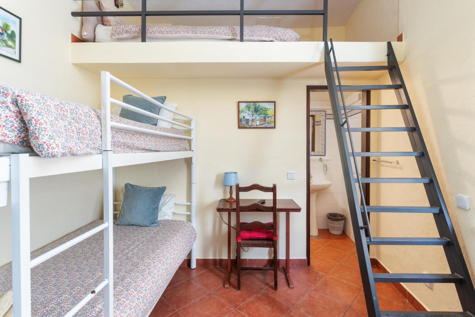 Al - Local Bicuar Guest house Olhao