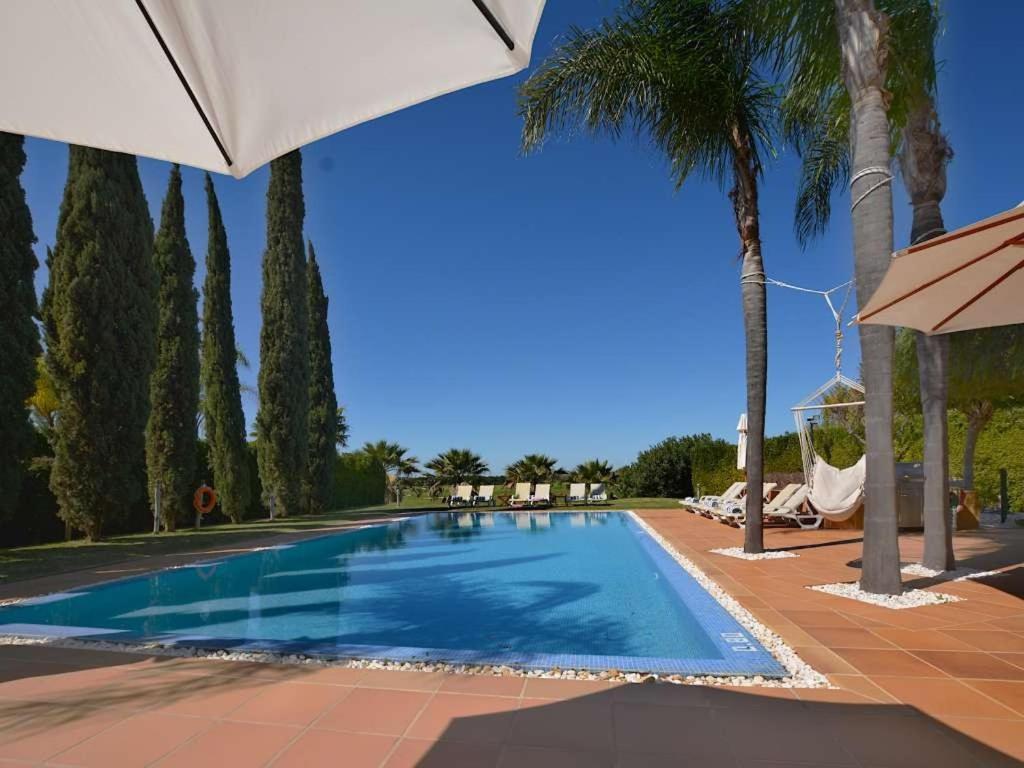 Special Vilamoura Villa 6 Bedrooms Villa Lagoon Private Pool With Great Golf Course Views Algarve * Quarteira