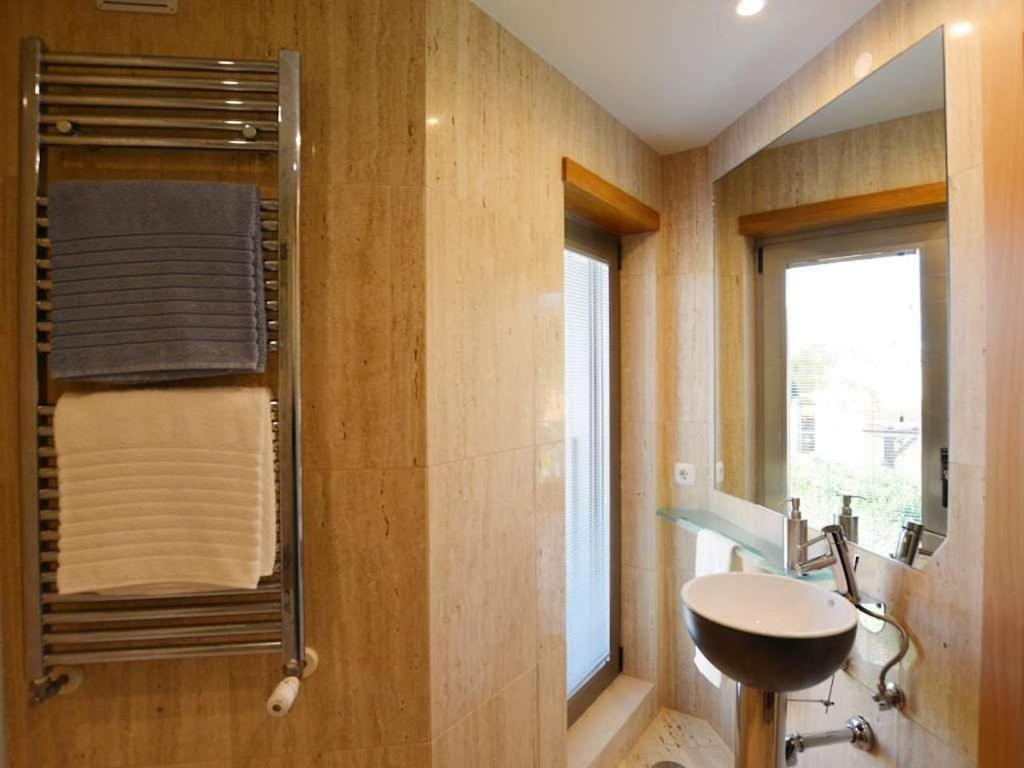 Special Vilamoura 6 Bedrooms Lagoon Private Pool With Great Golf Course Views Algarve Villa