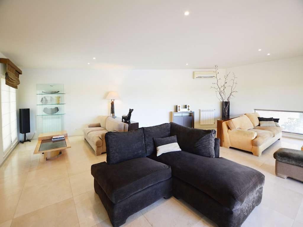 Special Vilamoura Villa 6 Bedrooms Villa Lagoon Private Pool With Great Golf Course Views Algarve Quarteira