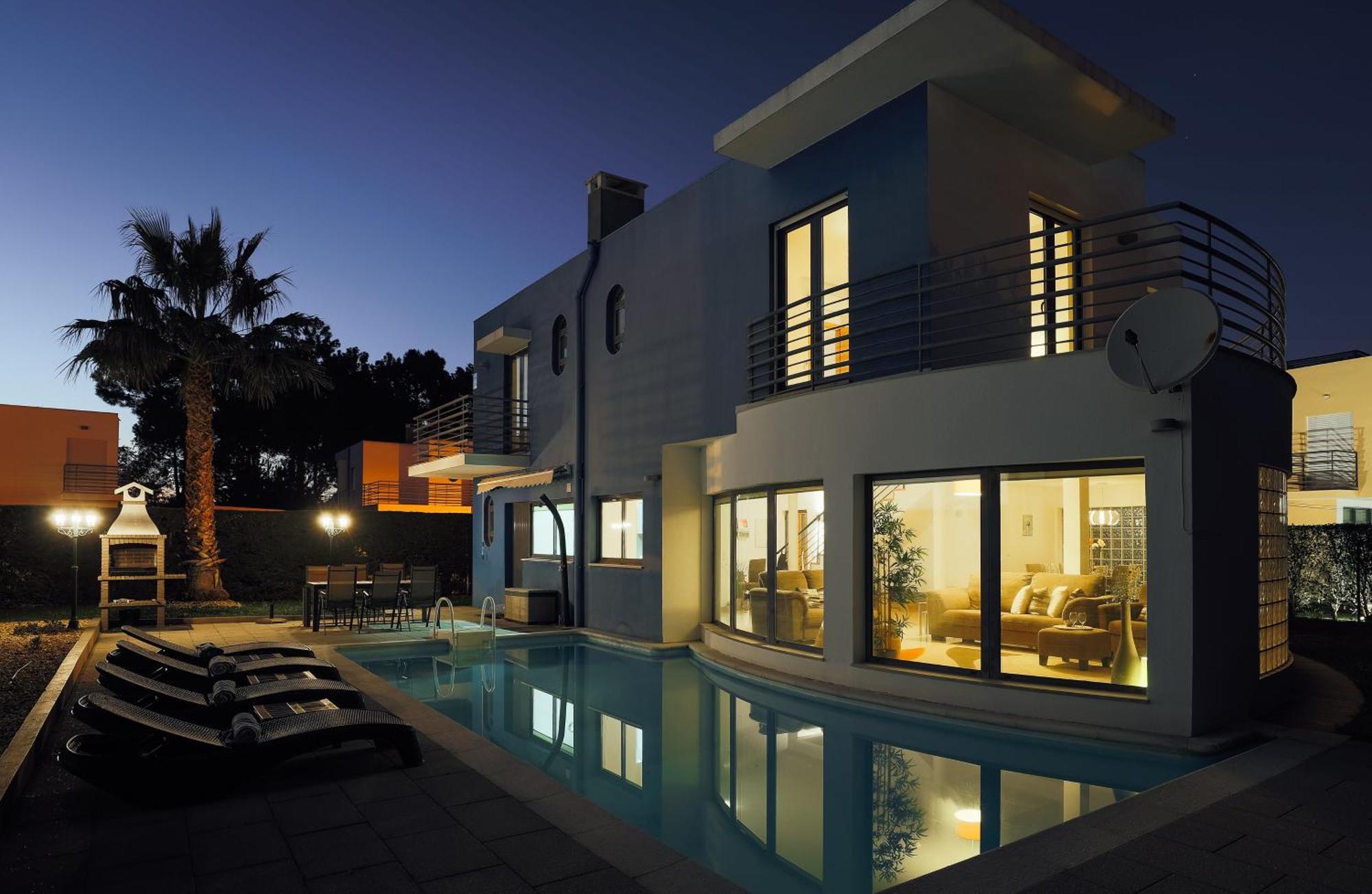 Serena -your Exclusive Private Swimming Pool