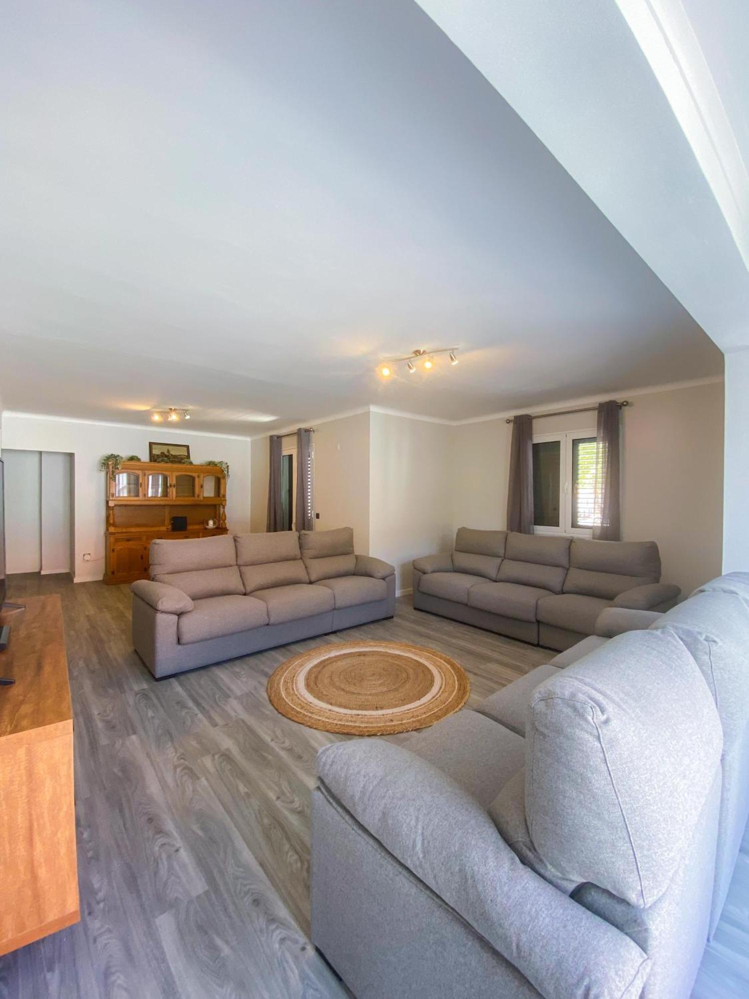 Apartment Village Square Coastal 2f
