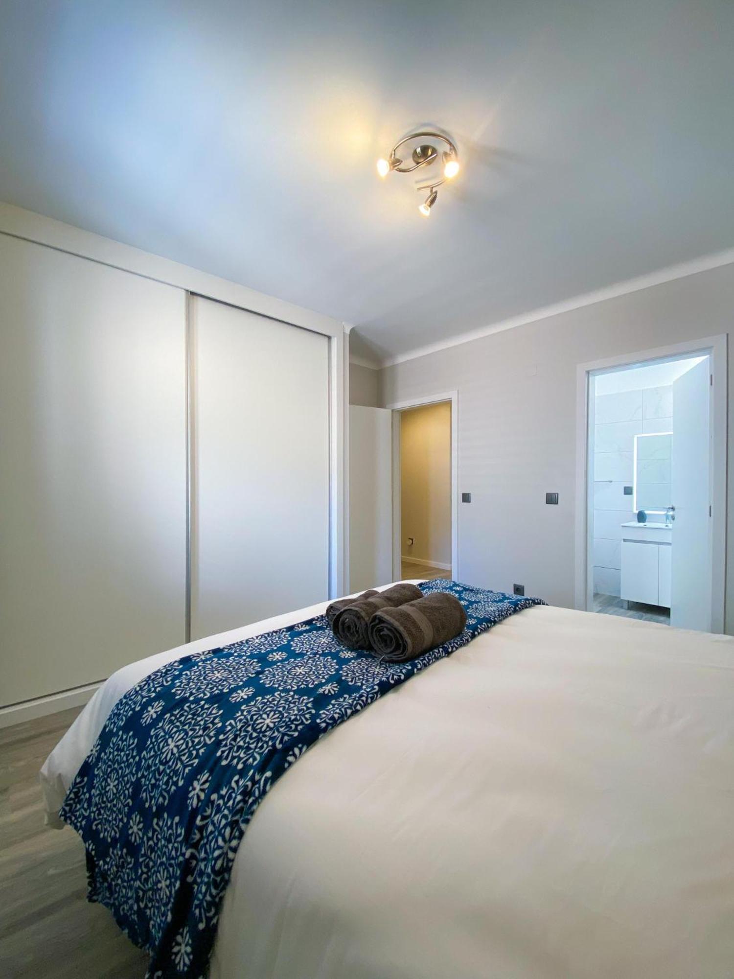 Apartment Village Square Coastal 2f *