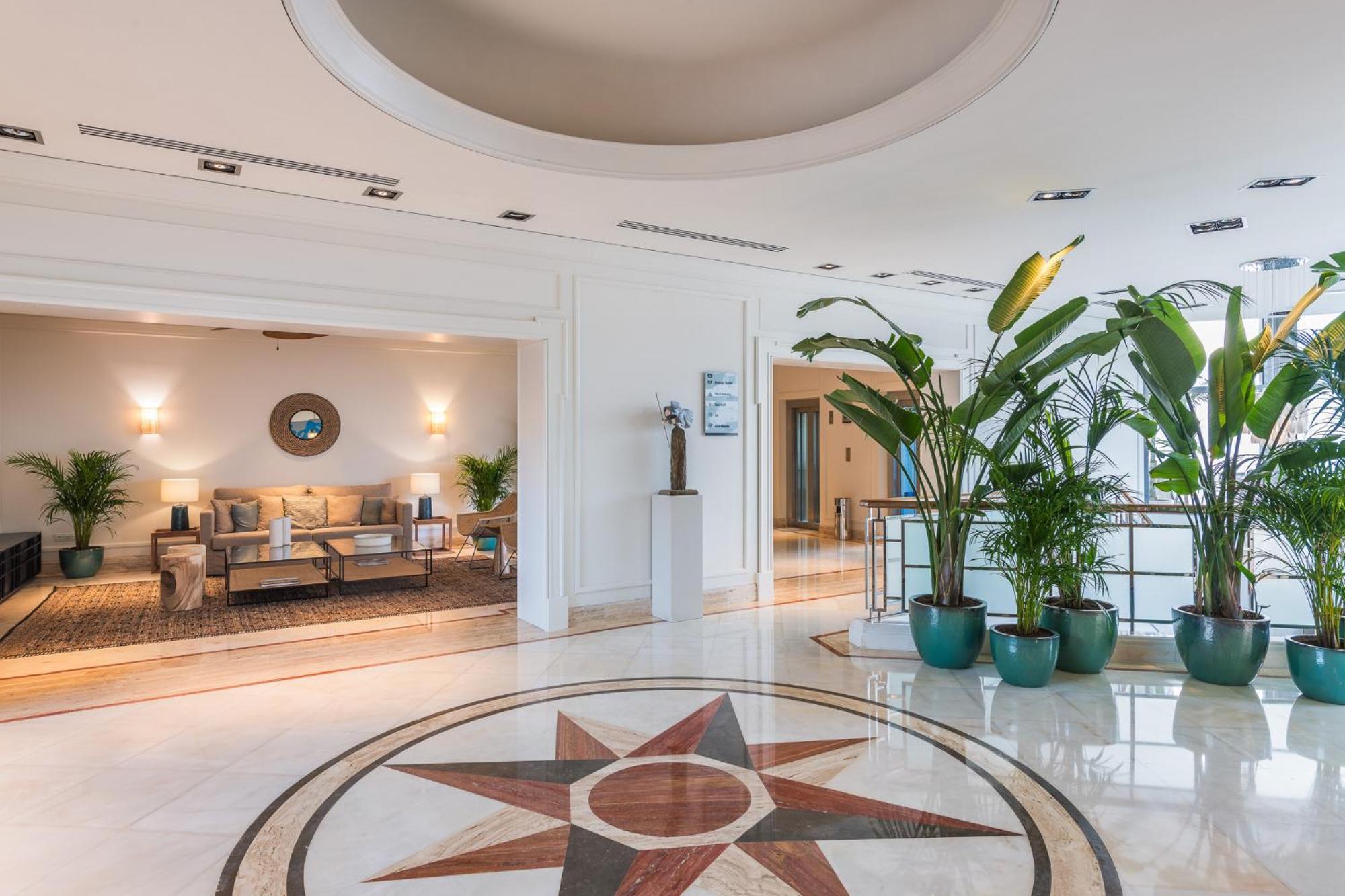 Oceanfront - Preferred And Hotel 5*