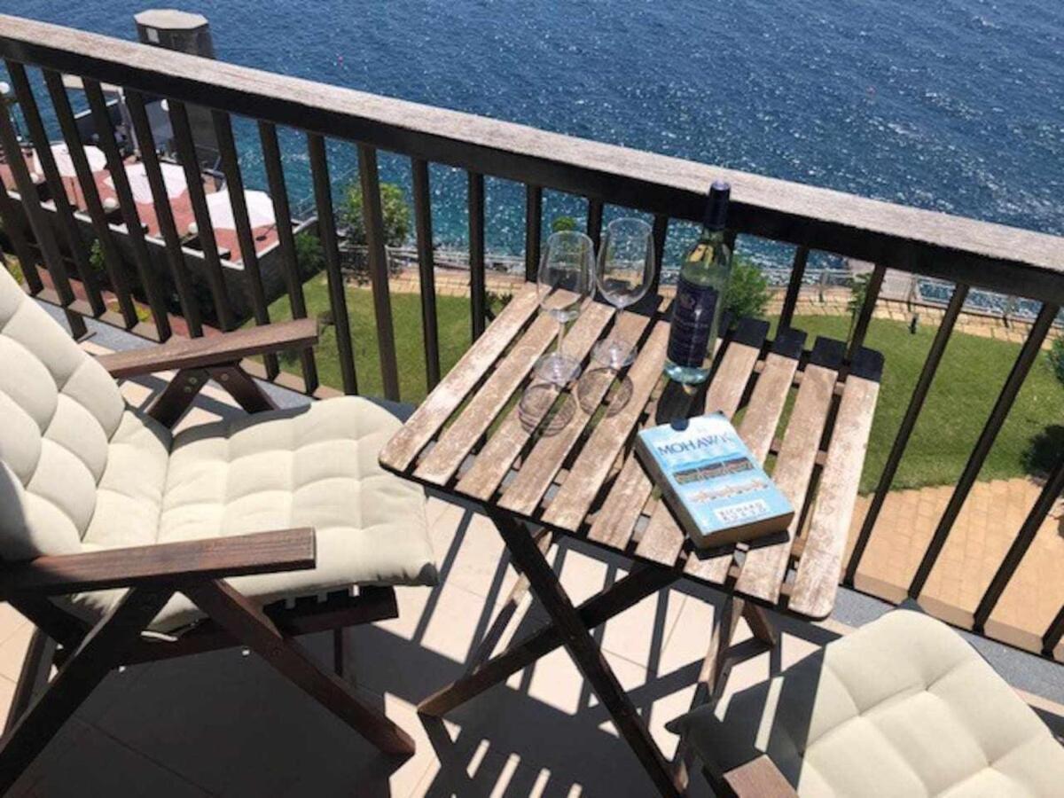 Cliff View Iii - Sea View + Pool + Wifi Appartement