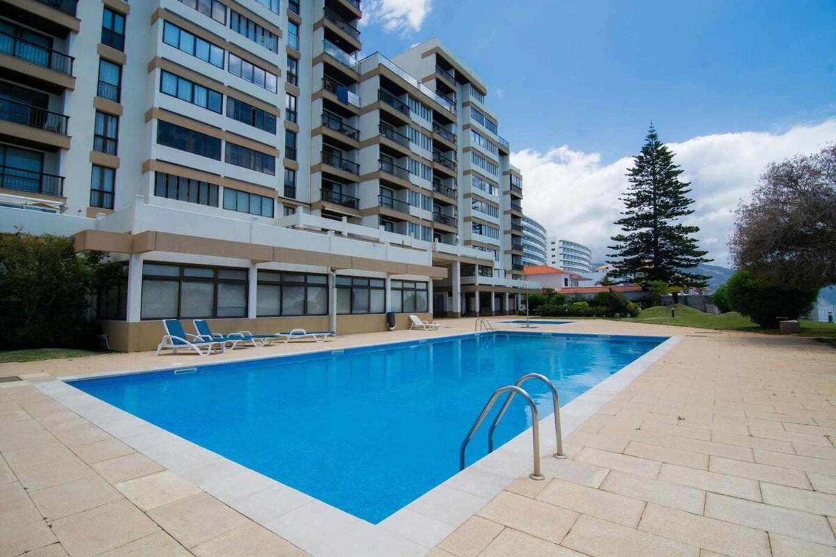 Cliff View Iii - Sea View + Pool + Wifi Appartement Funchal (Madeira)
