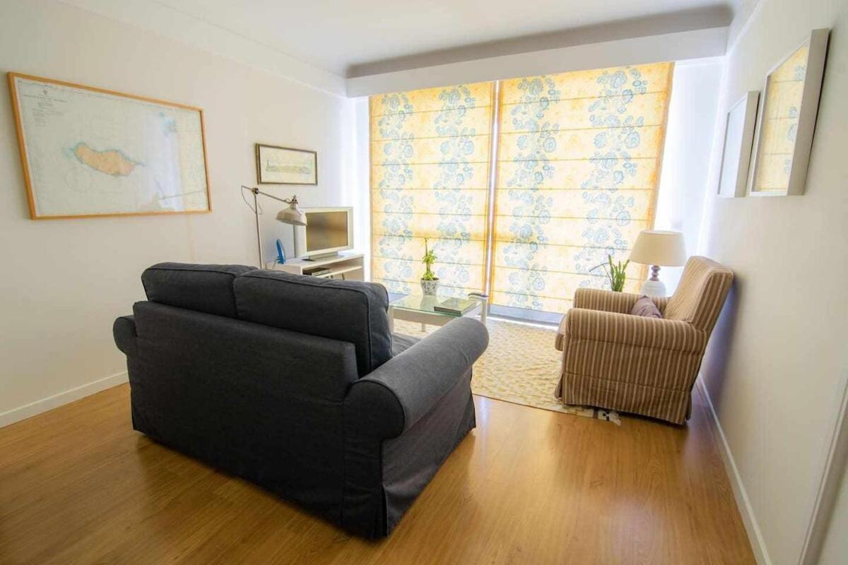 Cliff View Iii - Sea View + Pool + Wifi Appartement