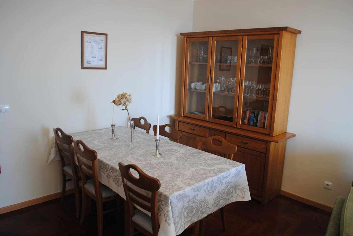 Pia's Place - With Sea View Apartment *
