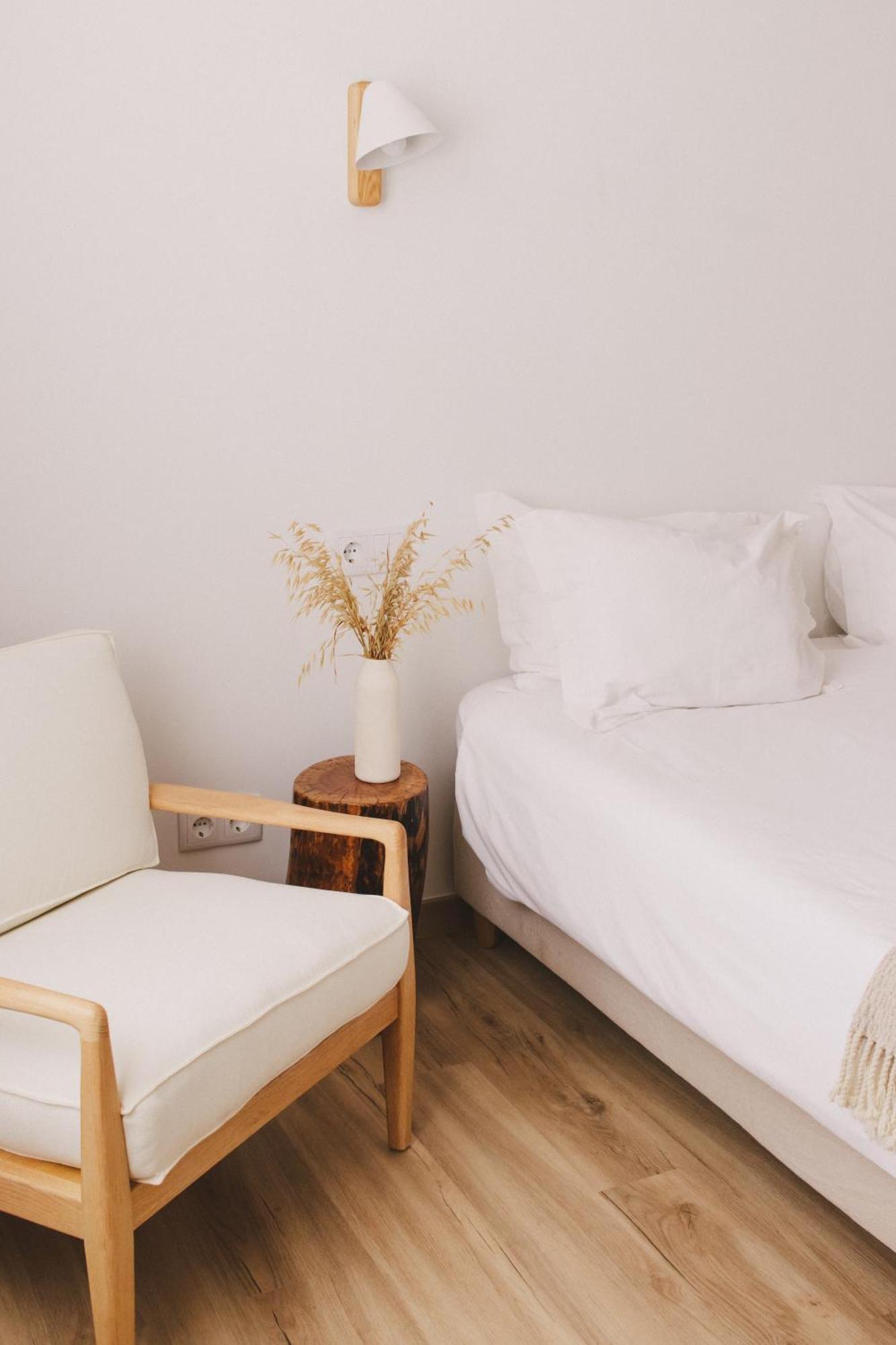 Pure Flor De Esteva Bed & Breakfast