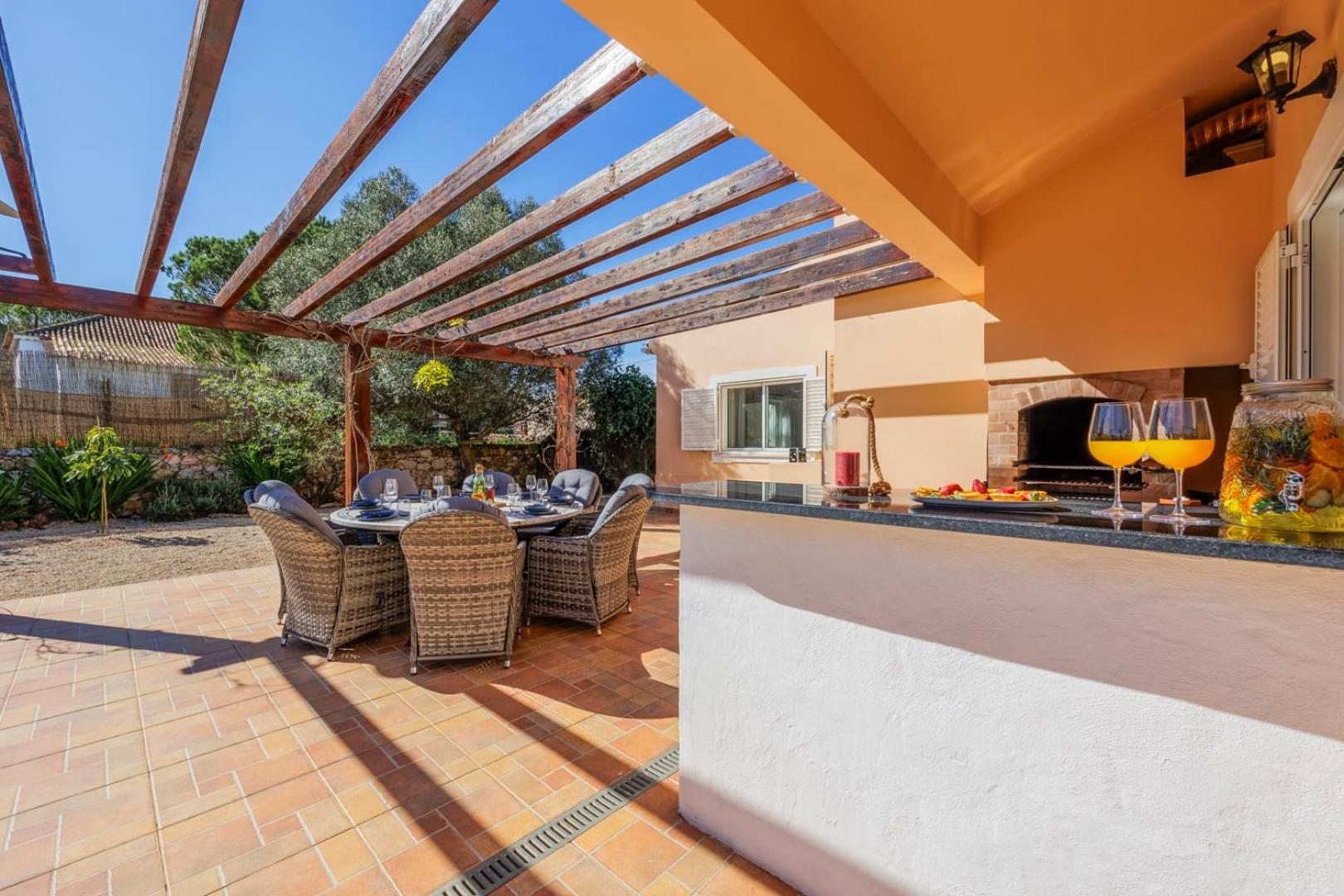 Stunning Countryside W Private Garden & Pool Villa *