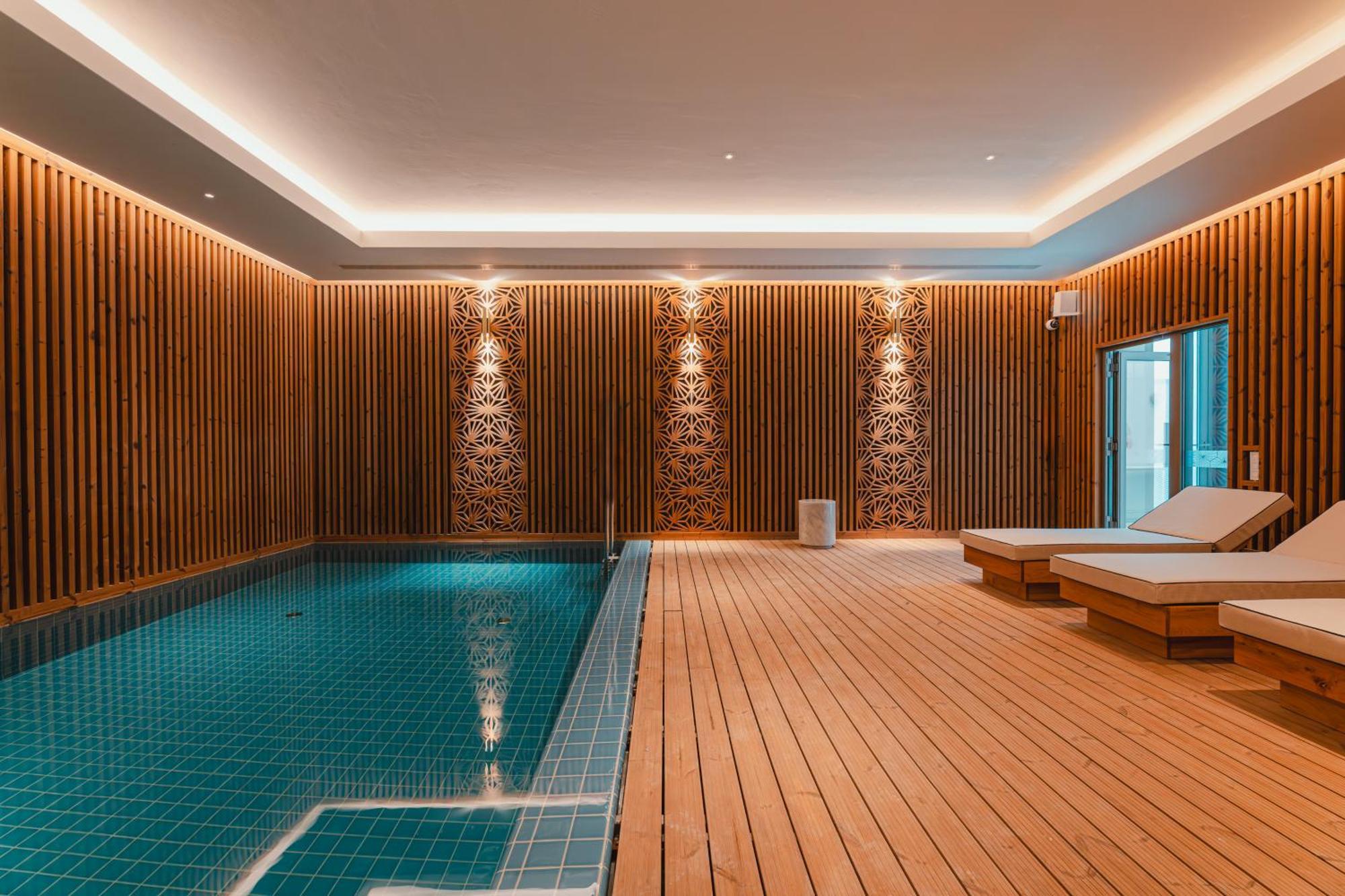 Legacy Cascais, Curio Collection By Hilton