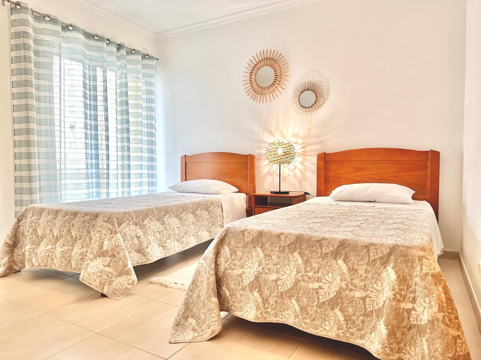 Apartment Lovely Beachfront With Aircon/wifi *