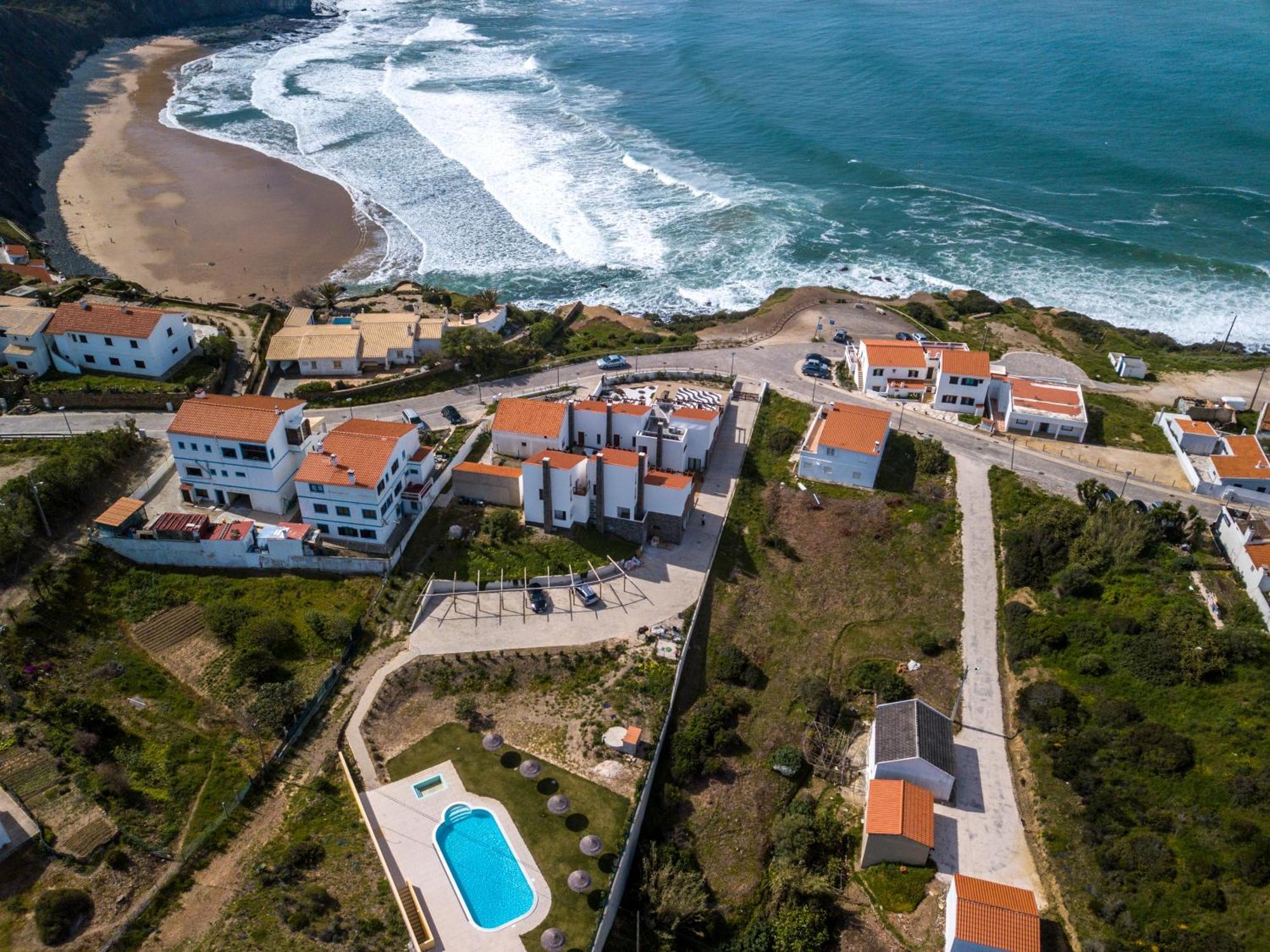 Falesias Da Arrifana * Praia da Arrifana