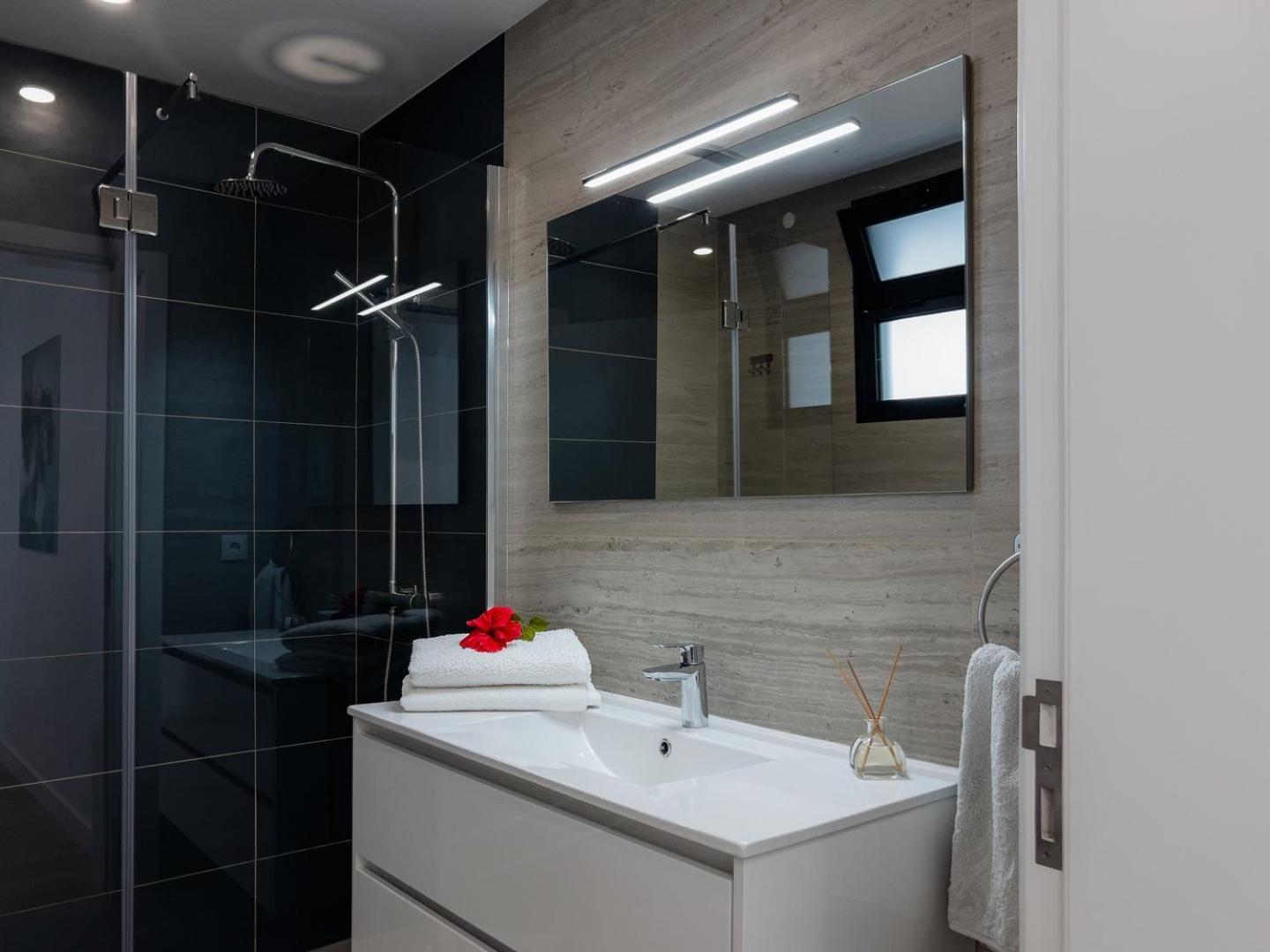 Guestready - Hillside Oceanview Heaven *