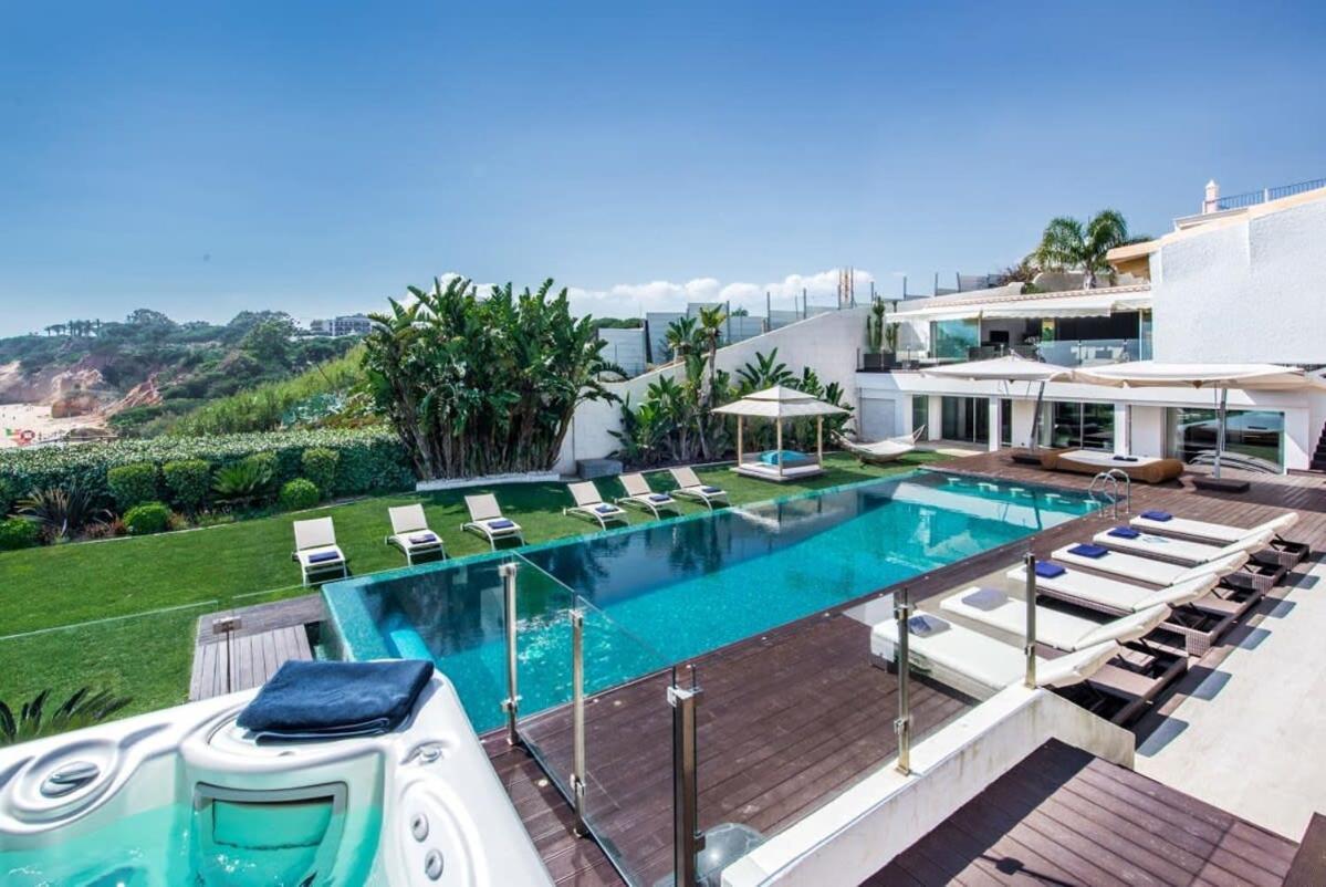 Grande - Superstar Luxury - Beachtop Holiday home *
