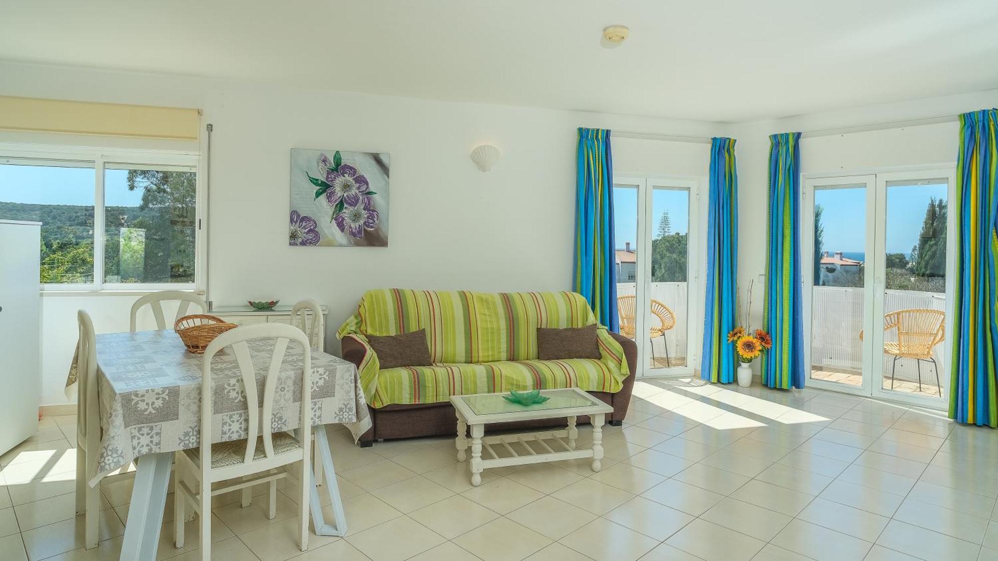Casas Do Ramalhete * Praia Da Luz