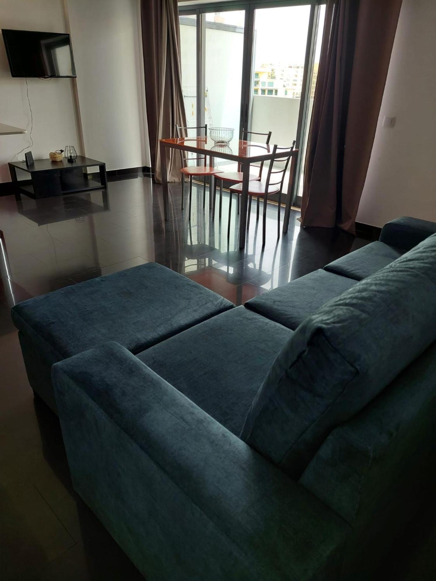 Gardenias Living Duplex Apartment- Two Bedrooms