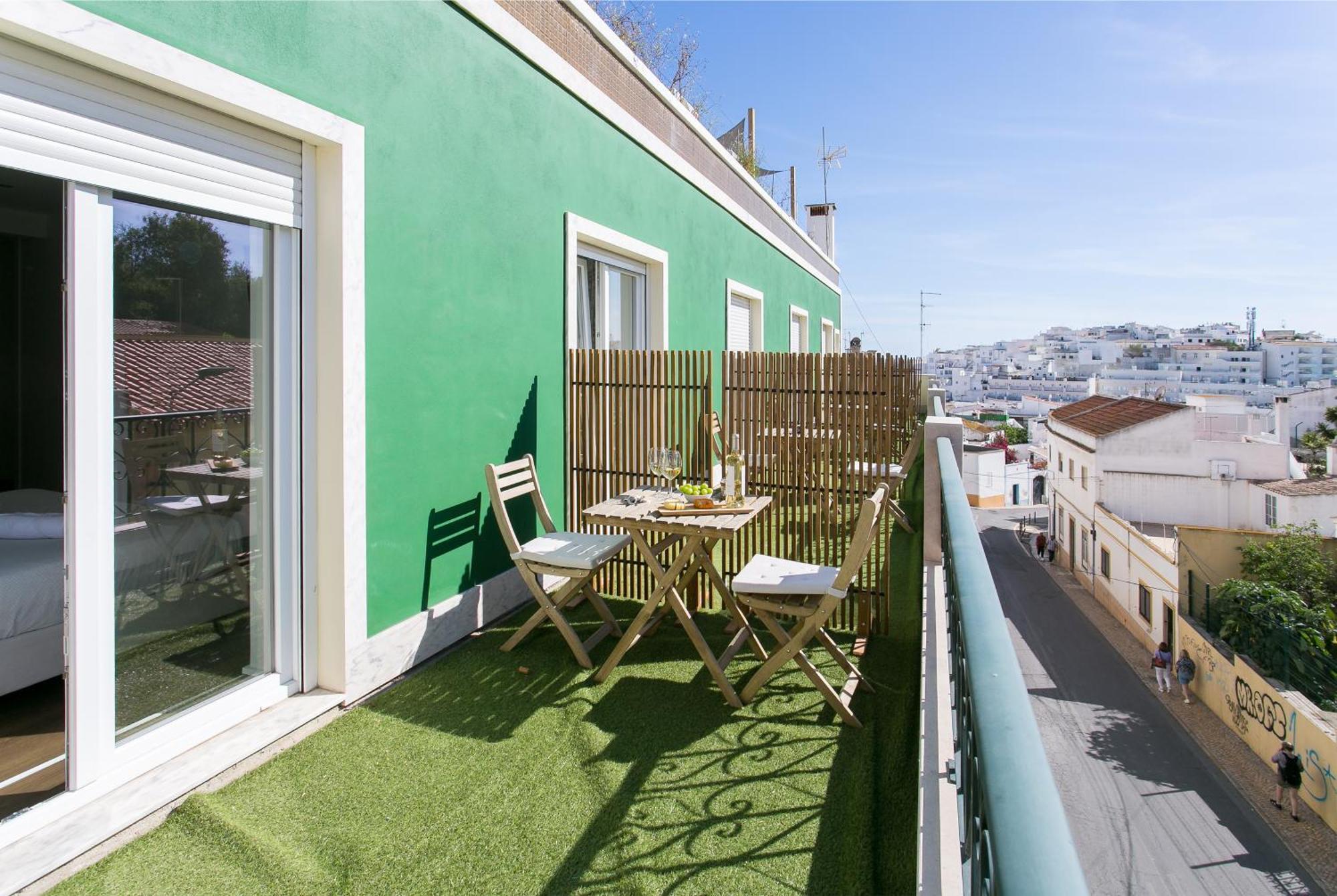 Golden Experience Guest house *