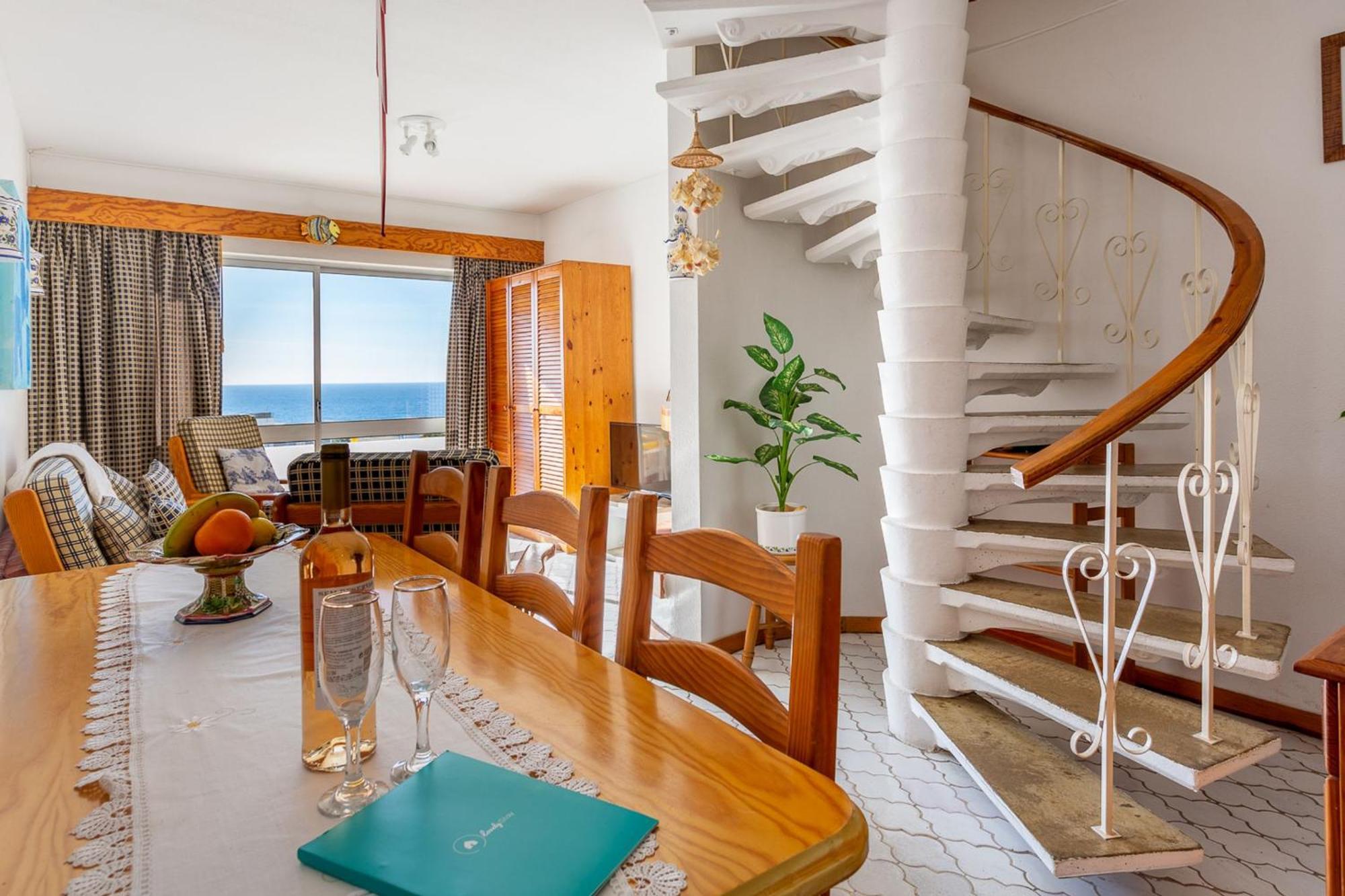 Typical T2 In W/ Balcony By Lovelystay