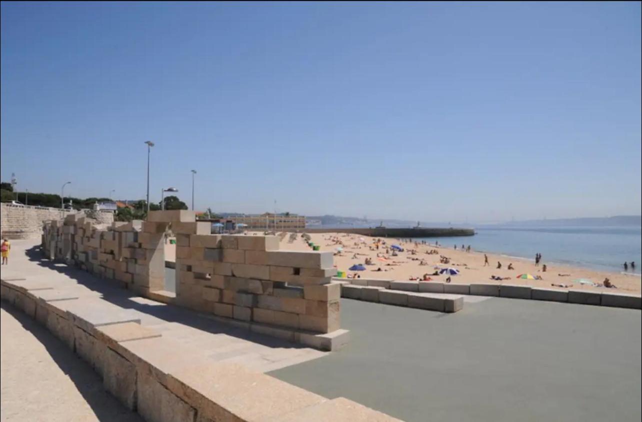 Sea View & 4 Minutes Walk To The *