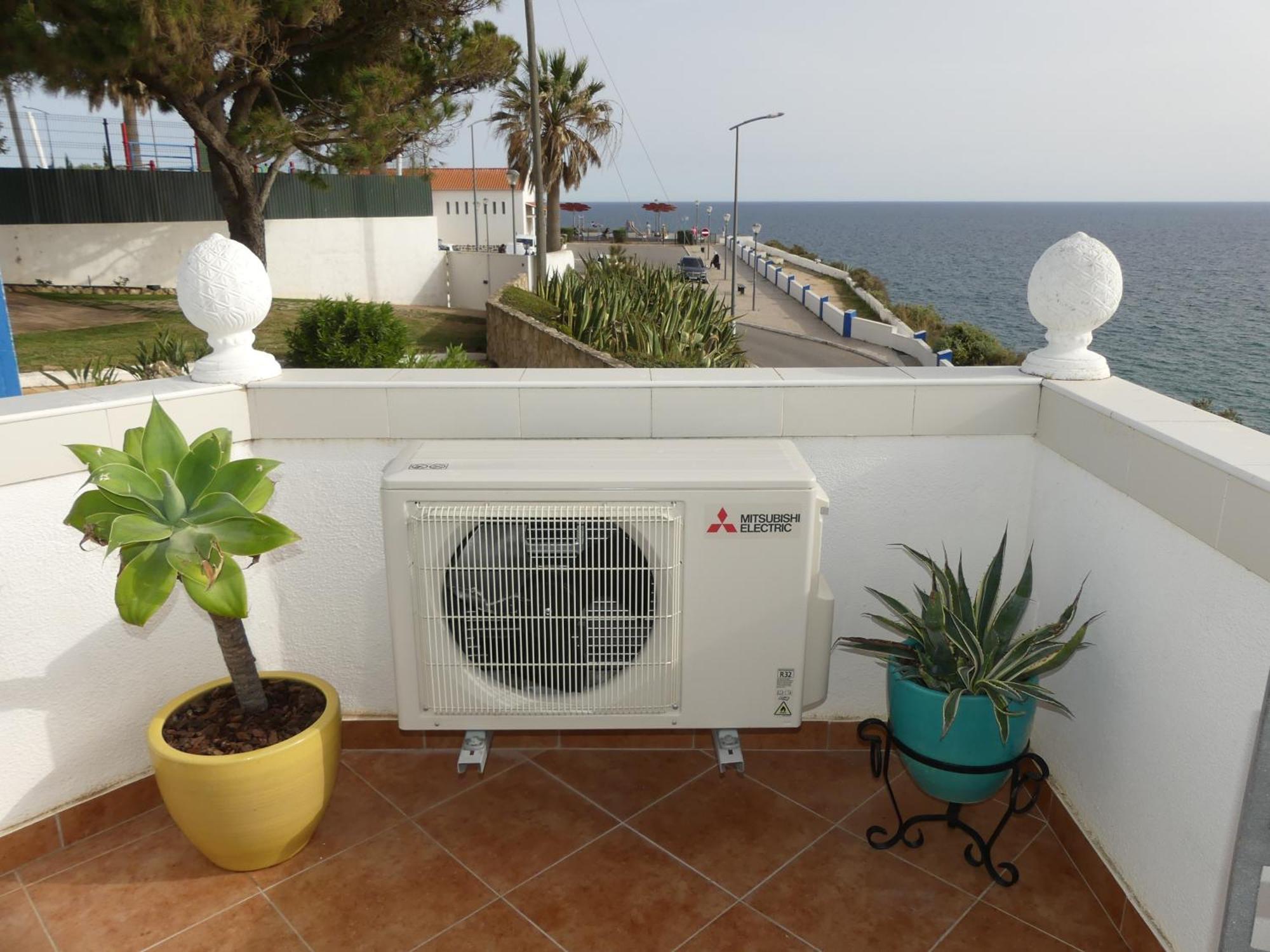 Castellohouse, The Sea View, In Front Of Carvoeiro Apartment *