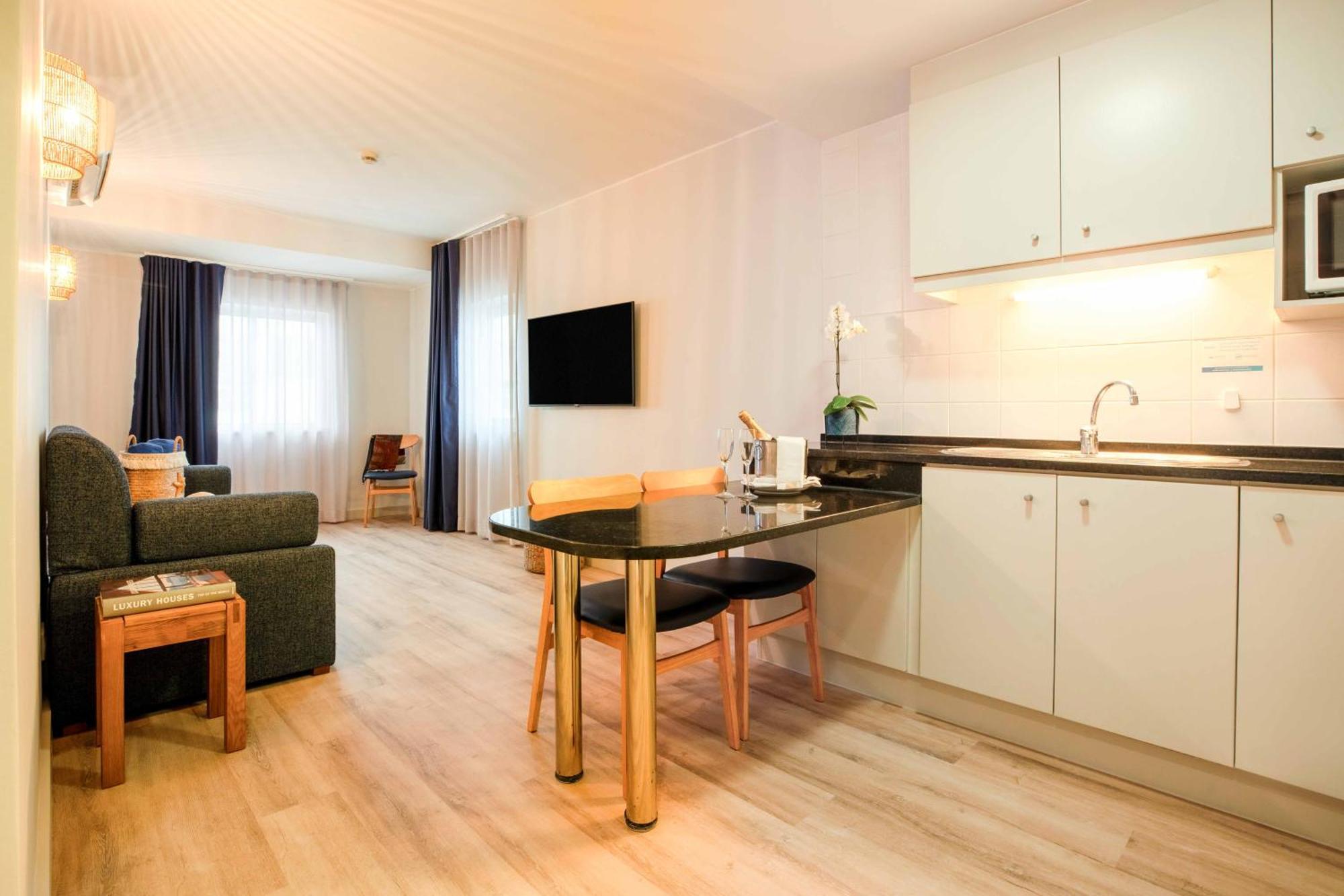 Aqualuz By The Editory 4* Lagos
