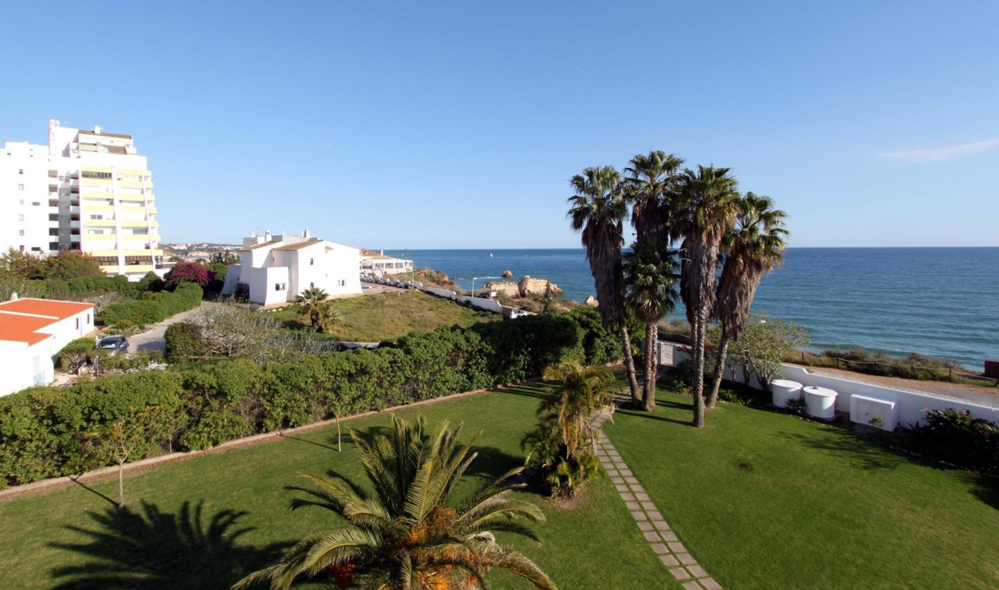 Hotel Luar