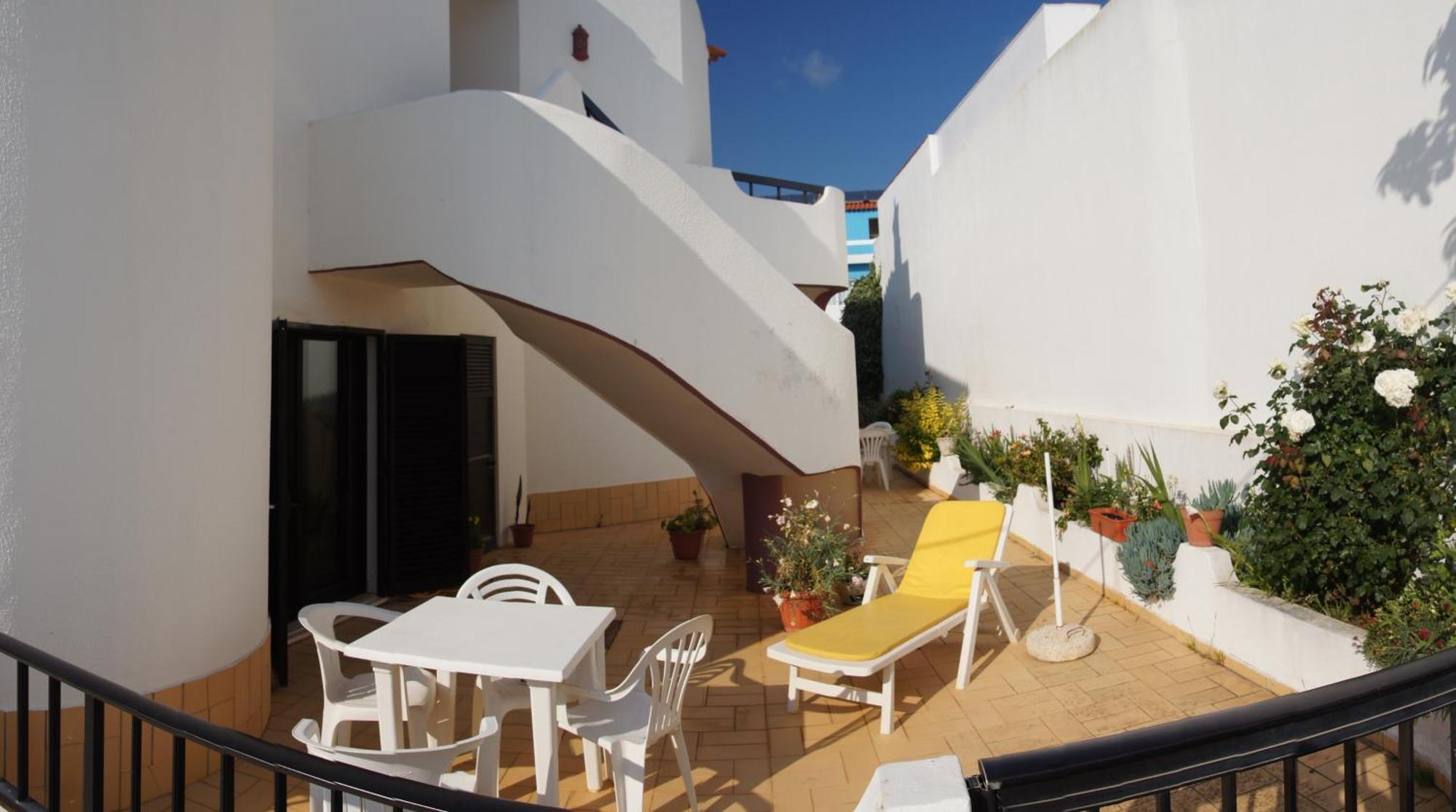 Aparthotel E Quartos Atalaia Sagres