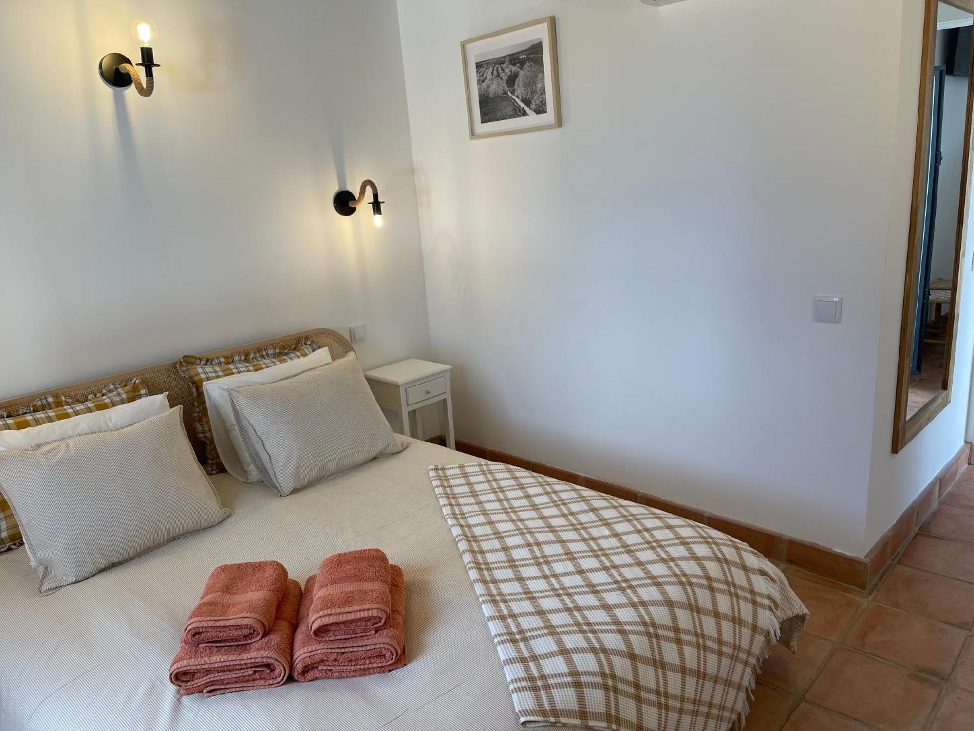 Monte Geracoes - Heated Pool - Typical Algarvian - Close To Quinta Lago, Vale Lobo And Vilamoura Appartement Almancil