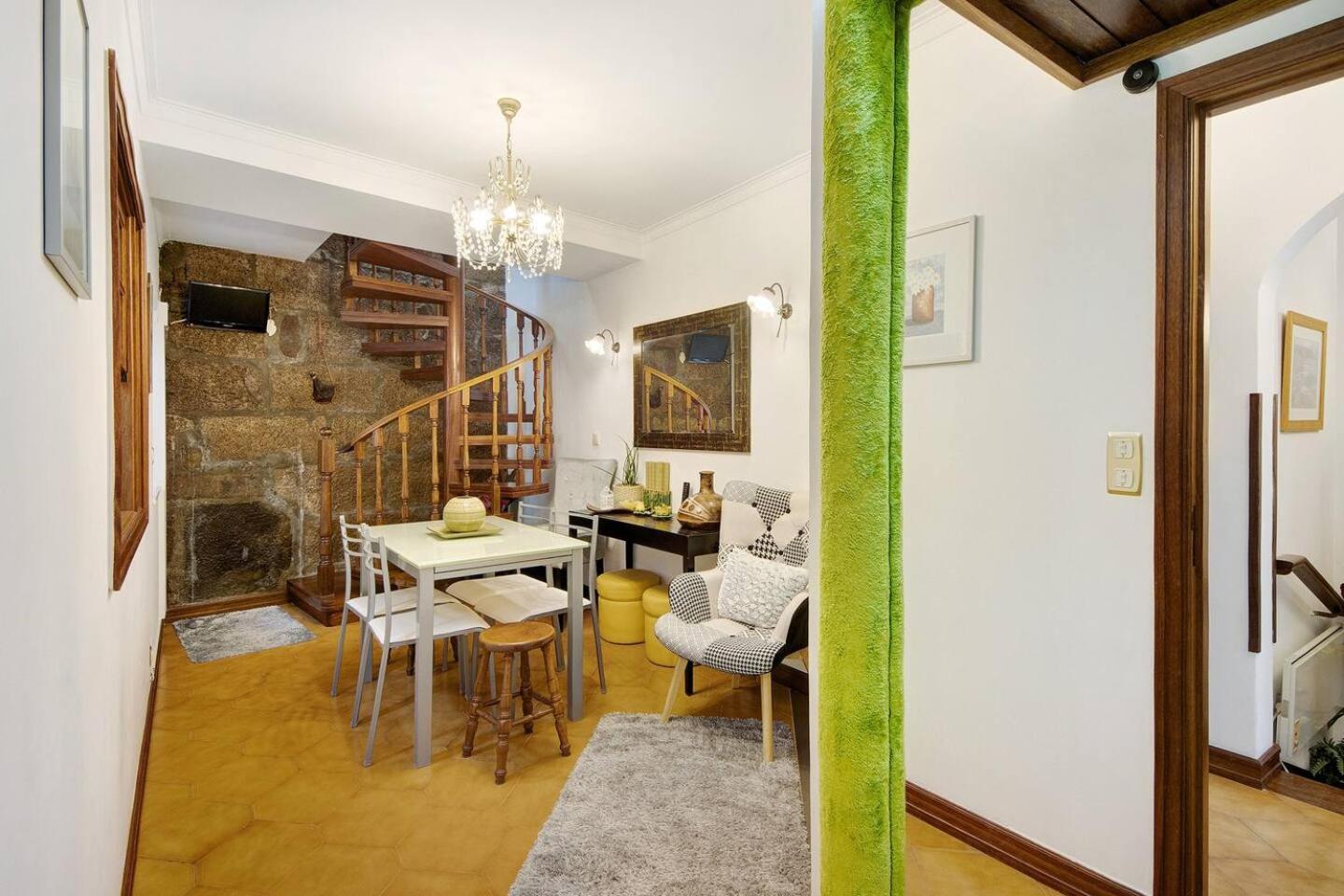 Local Ferros - Duplex Viana do Castelo