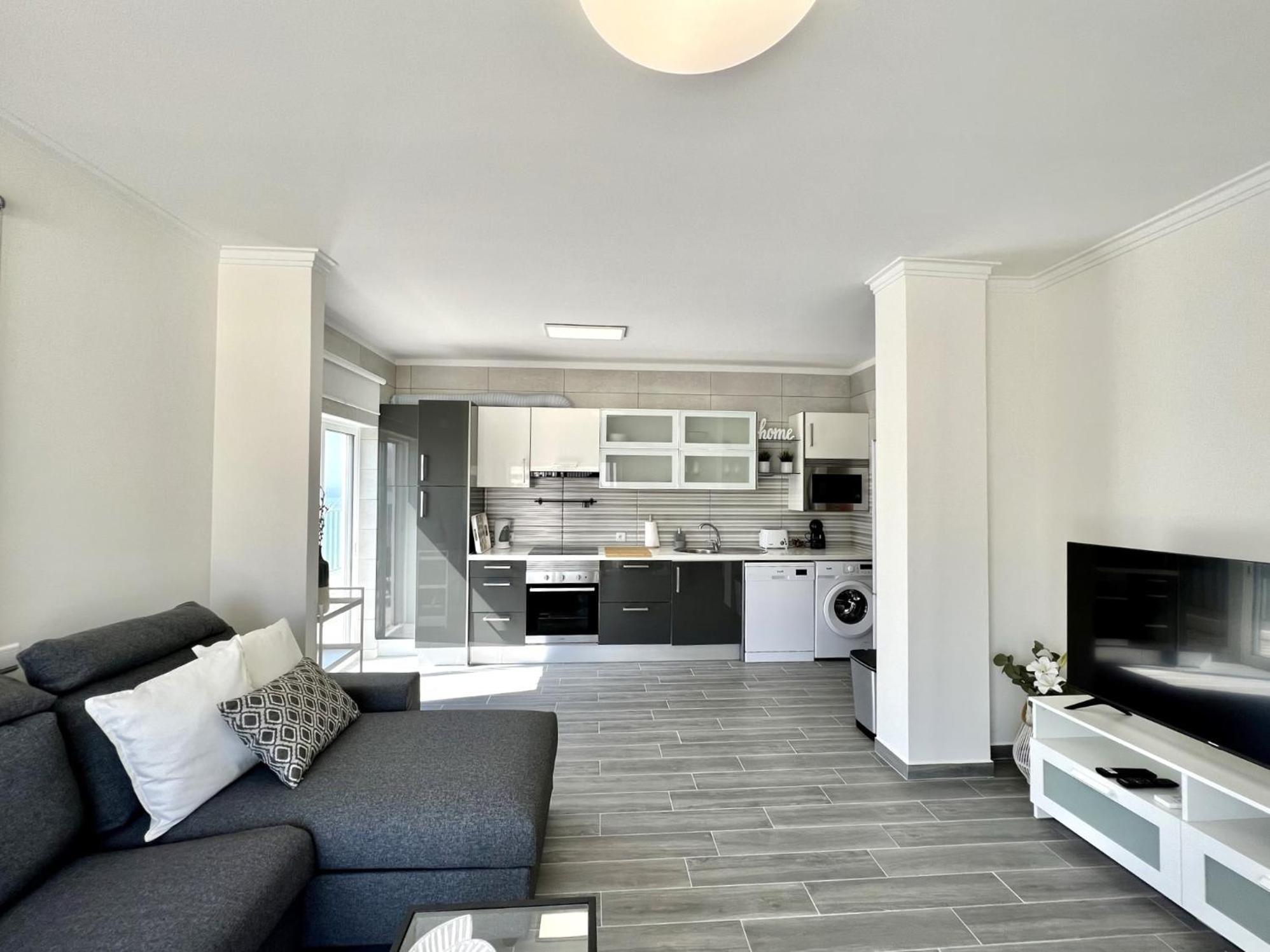 Ocean Breeze 1 With Pool By Homing Apartamento Quarteira