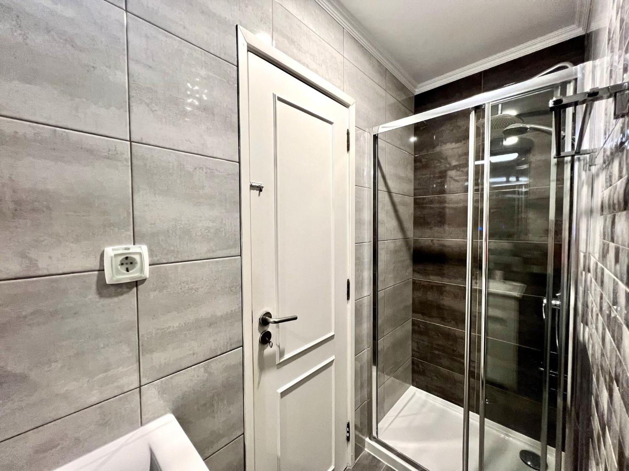 Ocean Breeze 1 With Pool By Homing Apartamento *