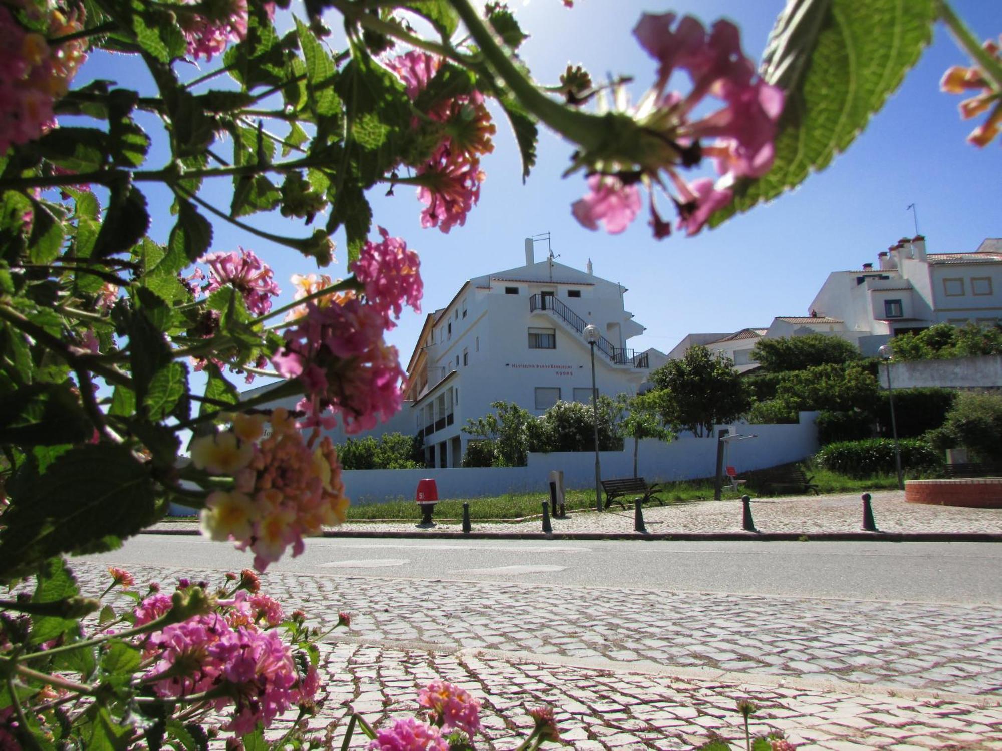 Hospedaria Firmino Bernardino Guest house Odeceixe