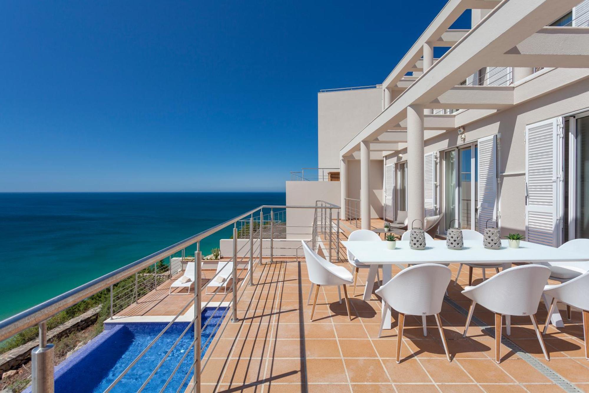 Mar A Vista Villa