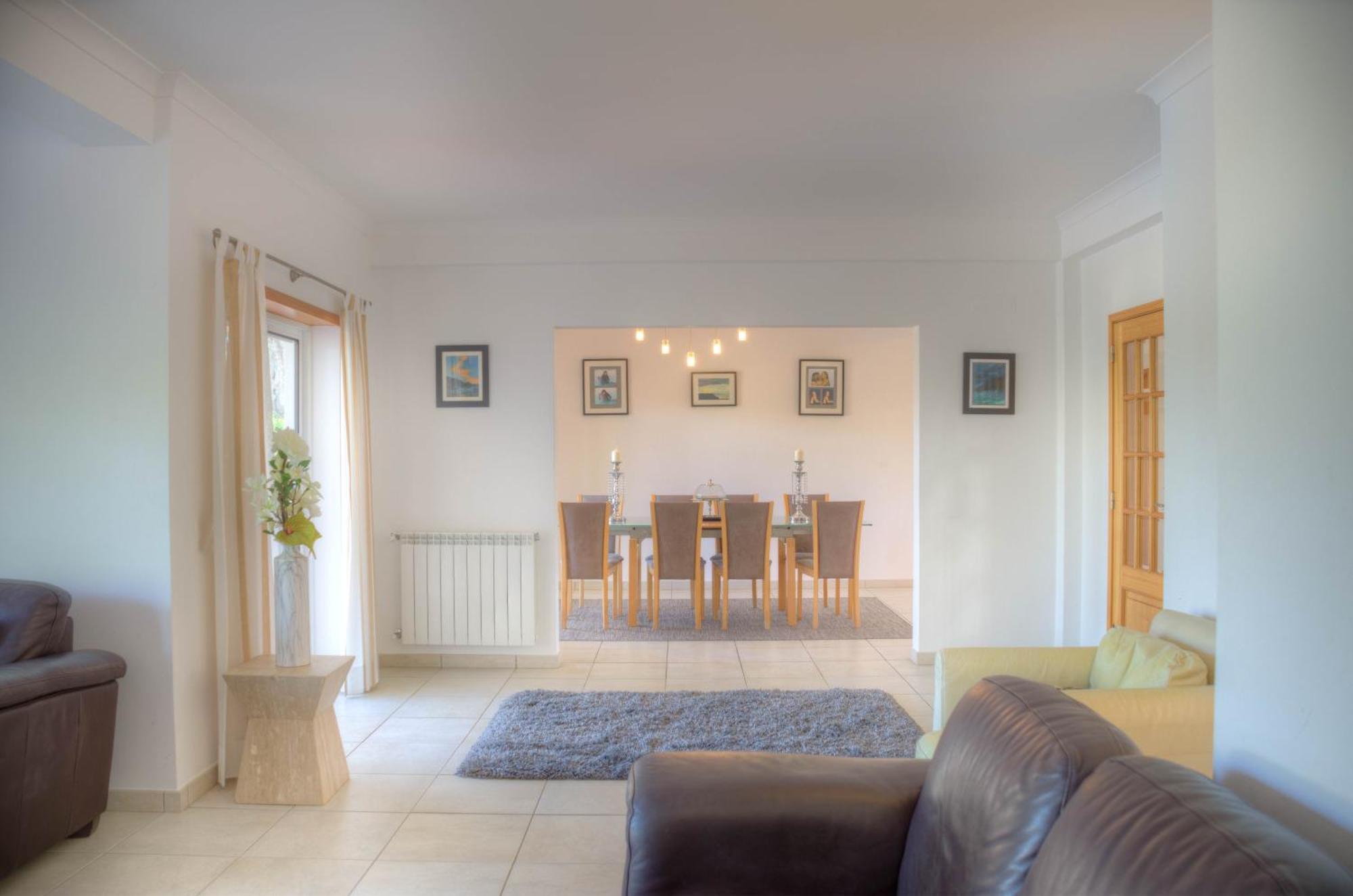 Montanha, Luxury Coastal Villa, With Swimming Pool, Loungers And Alfresco Dining, 10 Min Walk To The Beautiful Da Beach, Shops, Bars And Restaurants!