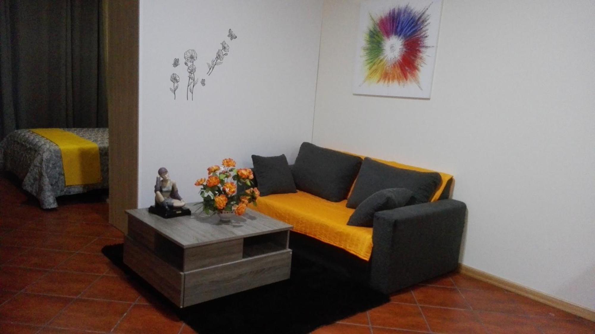 Lindo Apartment