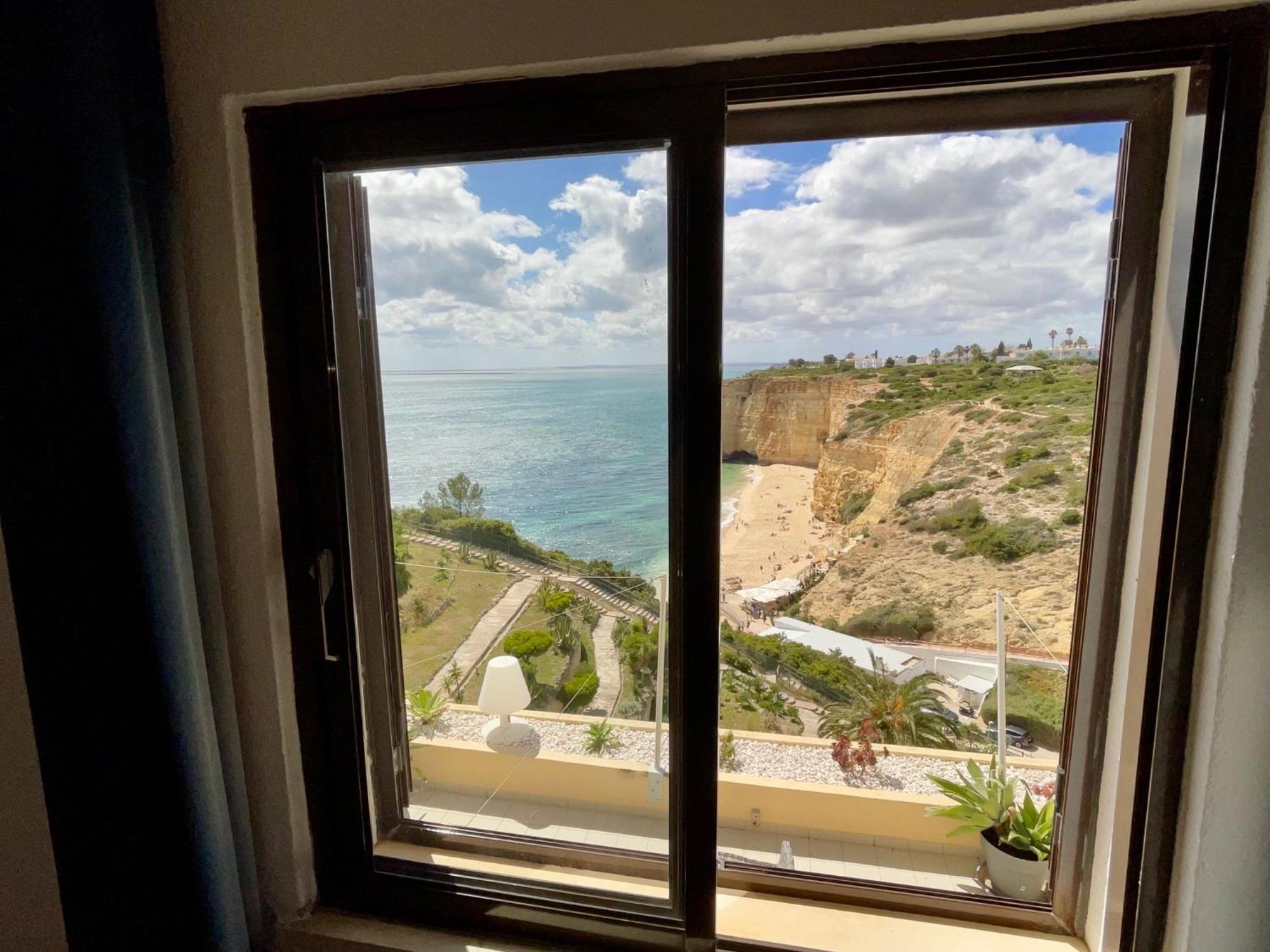 Apartment In Opposite Of Colina Sol 1108